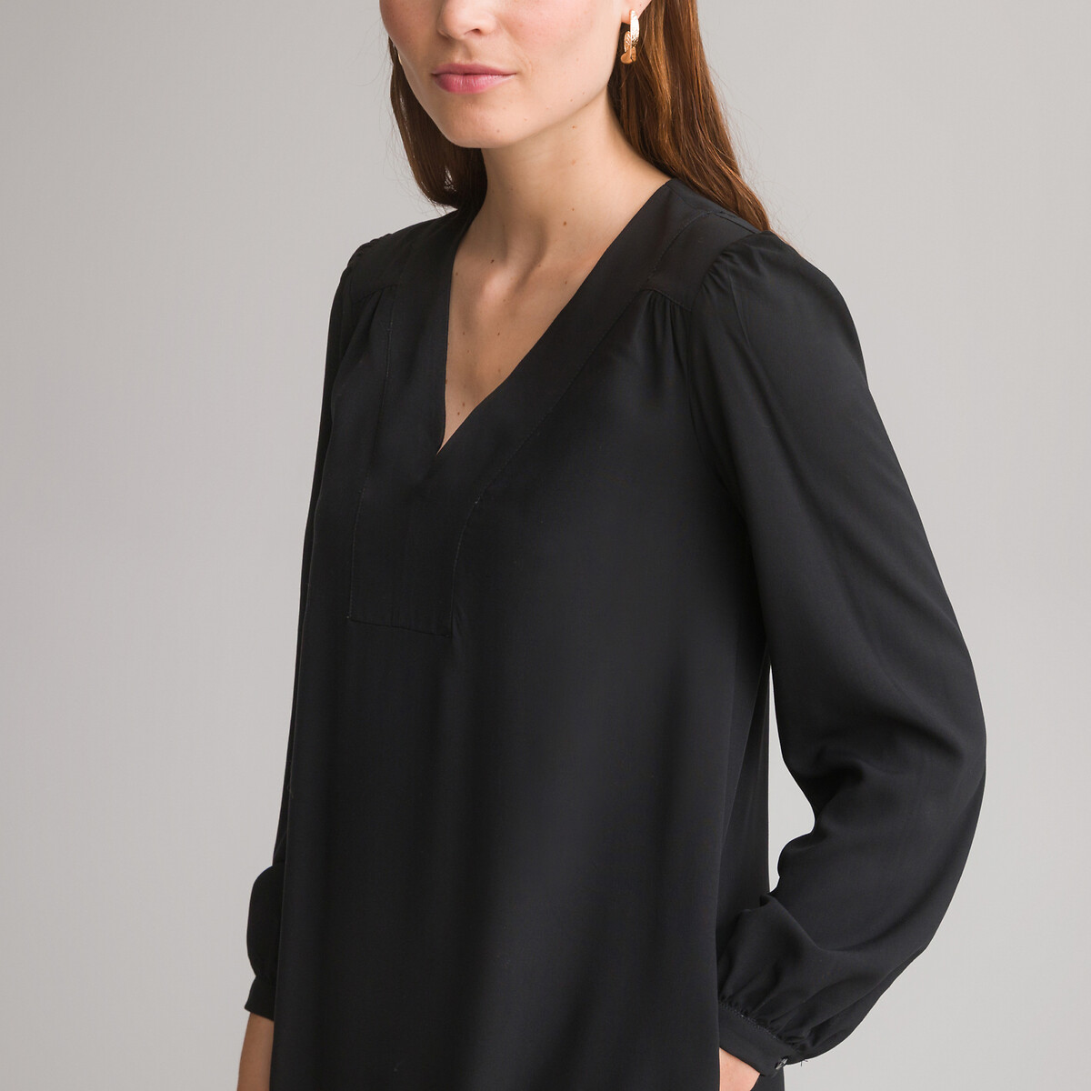 ANNE WEYBURN<br>Vestido curto e evasê