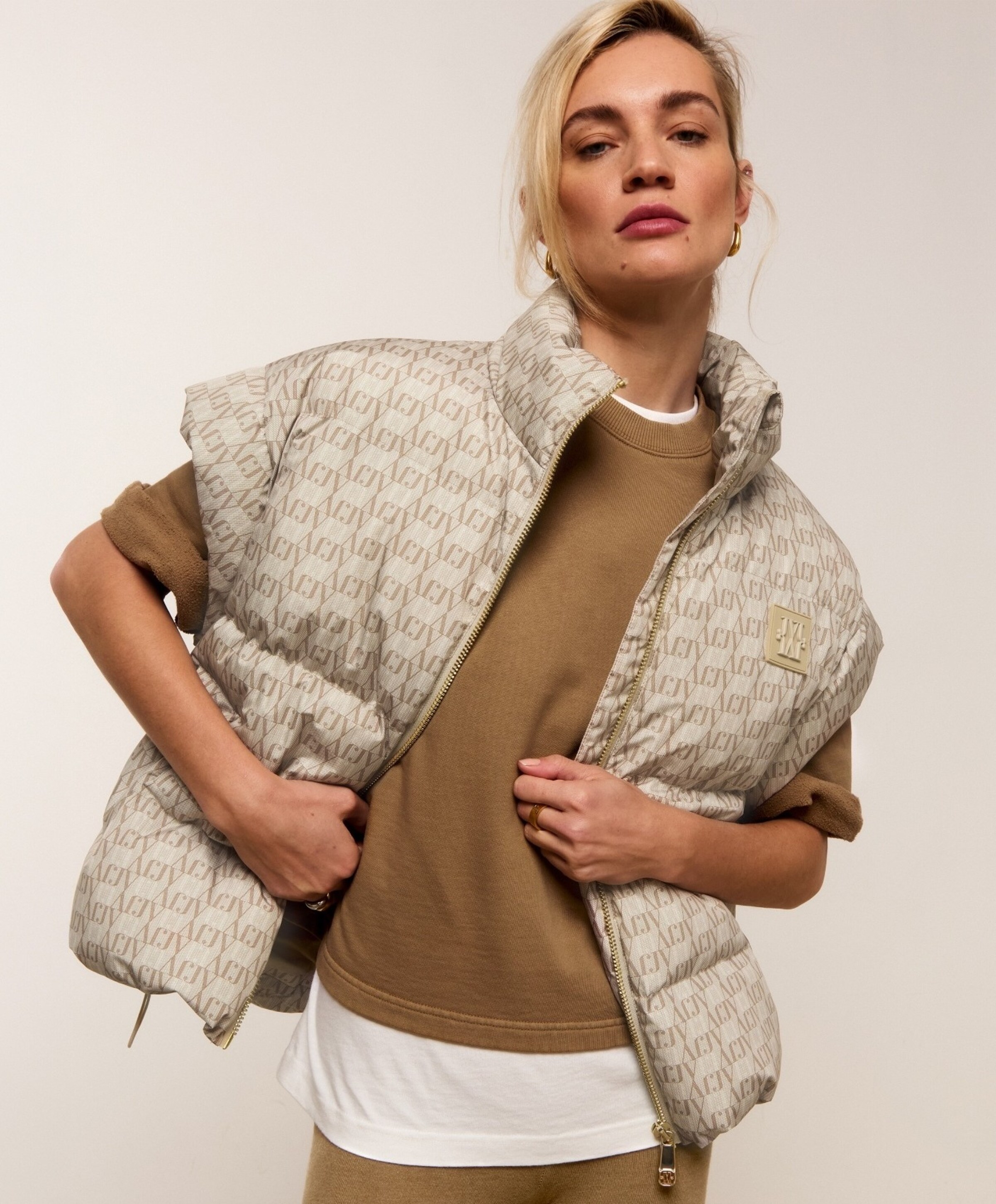 Josh V Dames bodywarmer beige