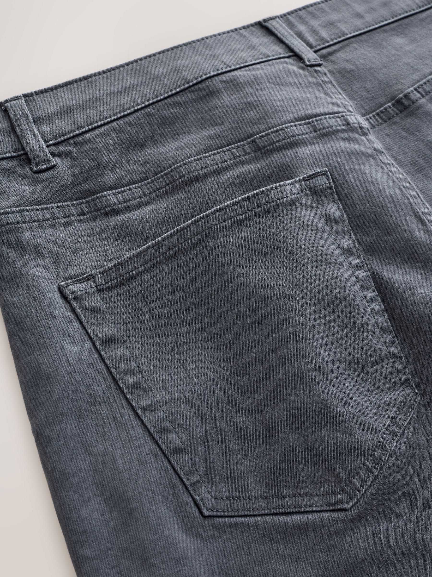 Antracietgrijs - Klassieke stretchjeans met standaard taps toelopende pasvorm