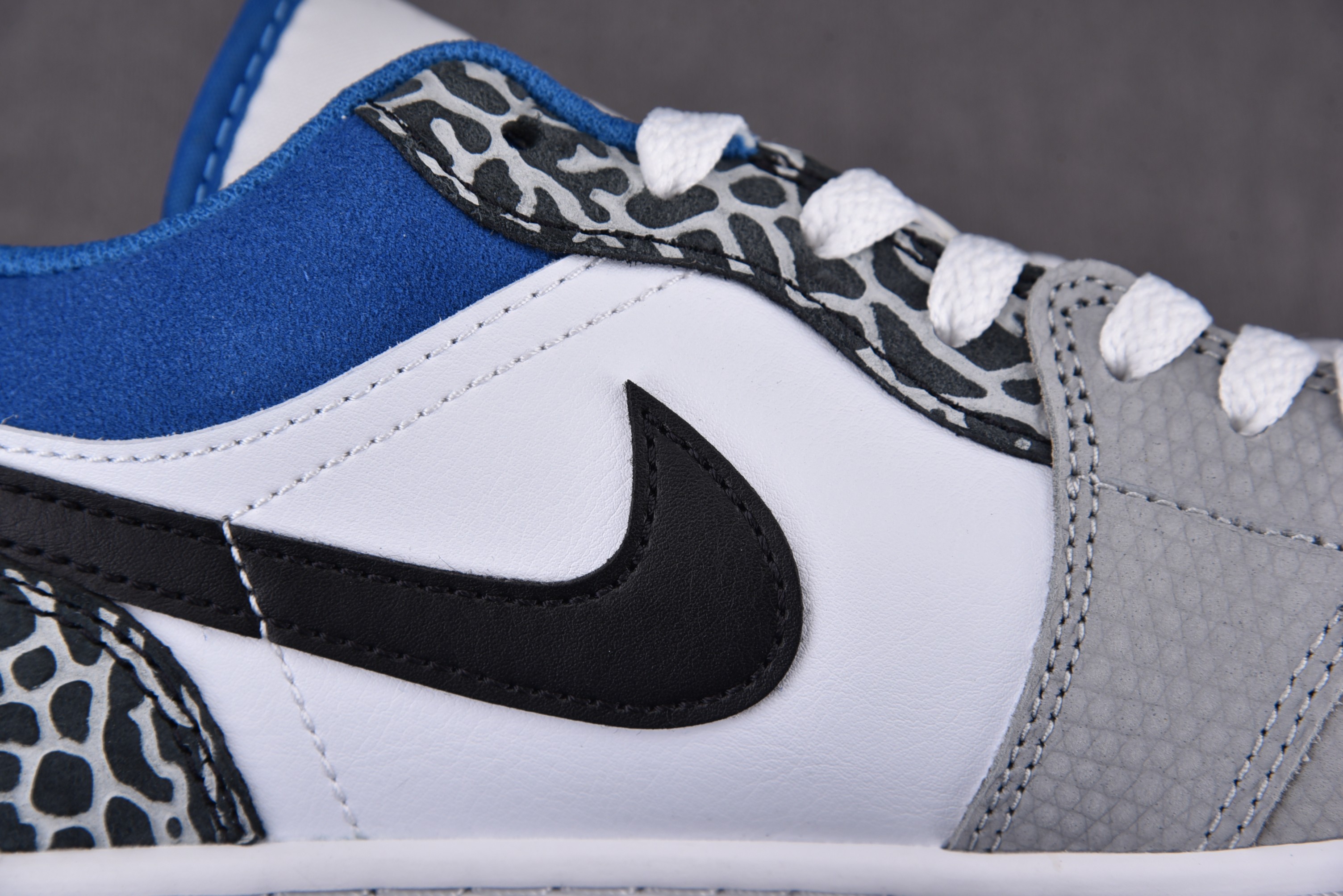 Jordan 1 Low SE True Blue