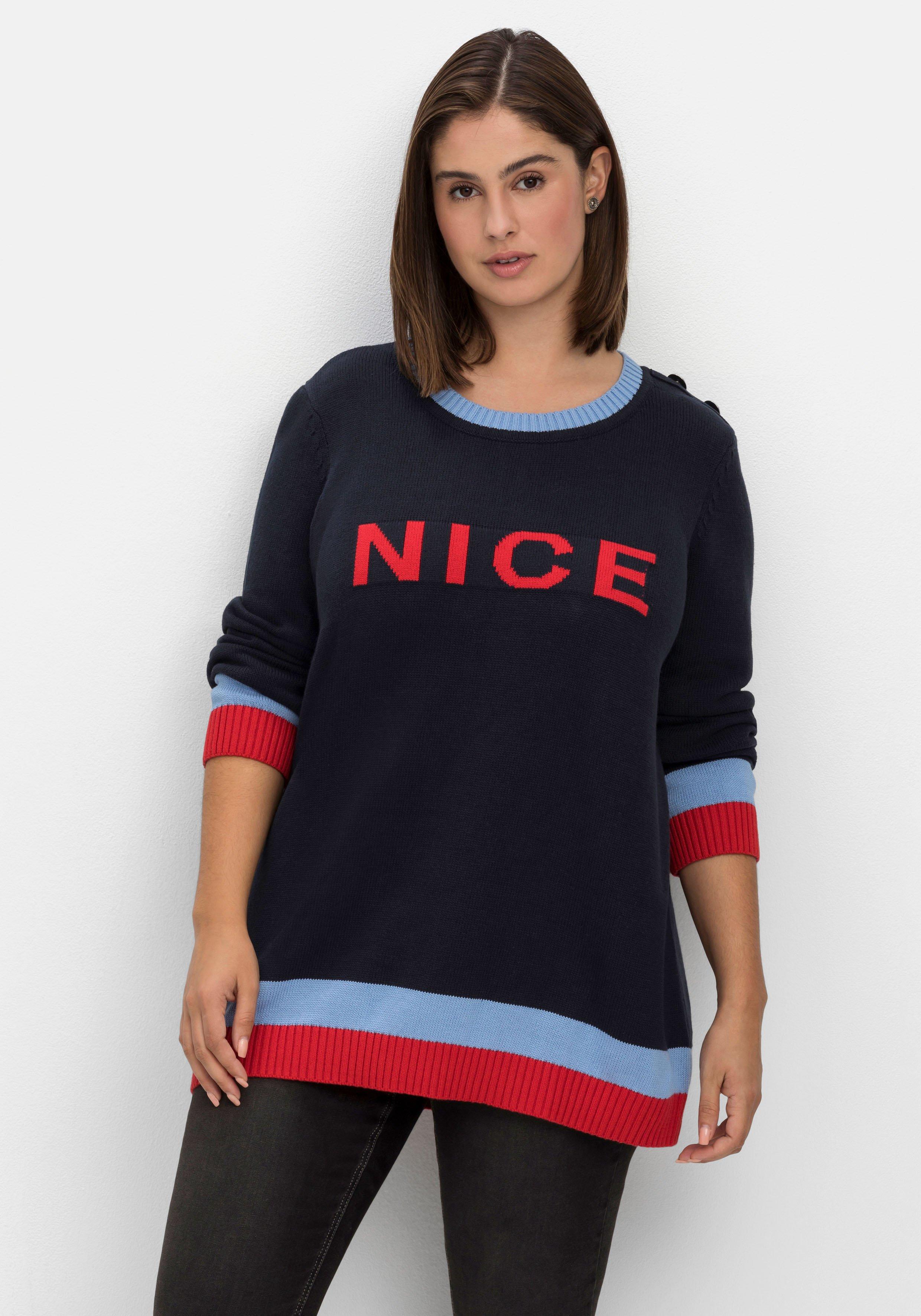 Pullover mit Wording-Intarsien und Zierknöpfen
