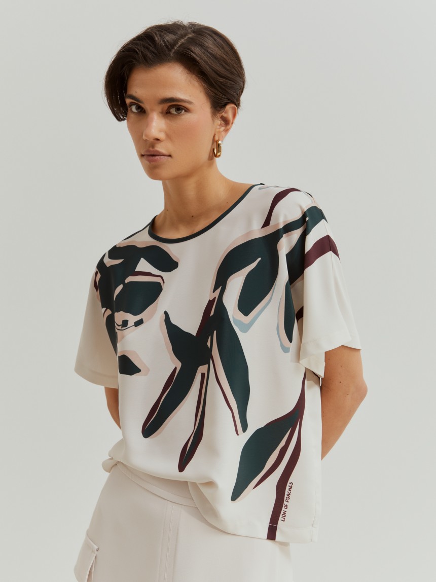 Blusa estampada manga morcego