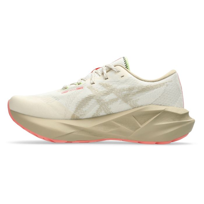 Asics Dame Løbesko Novablast 5 TR Brun