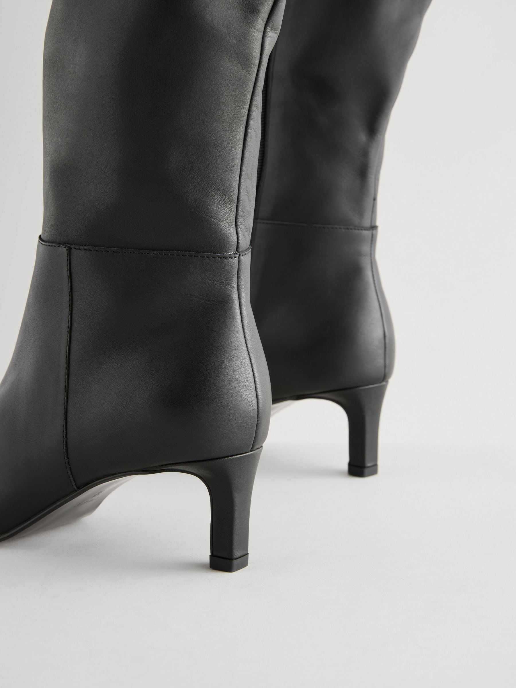 Zwart leer - Kniehoge Skinny Boots met Hak