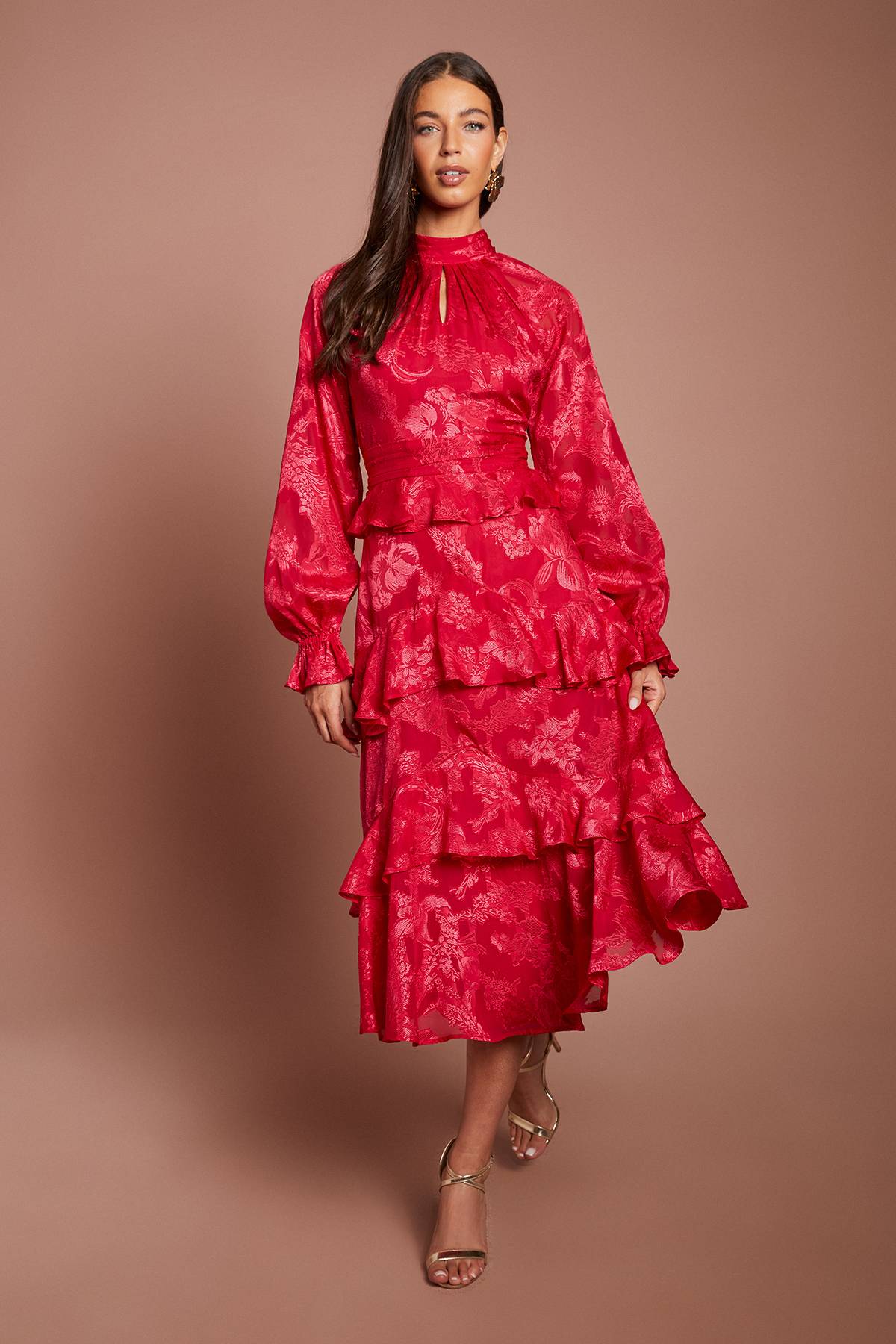 Coast Robe Midi À Volants À Basque En Jacquard Satiné À Manches Longues