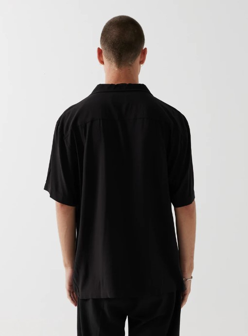 Former Vigor Shirt Black