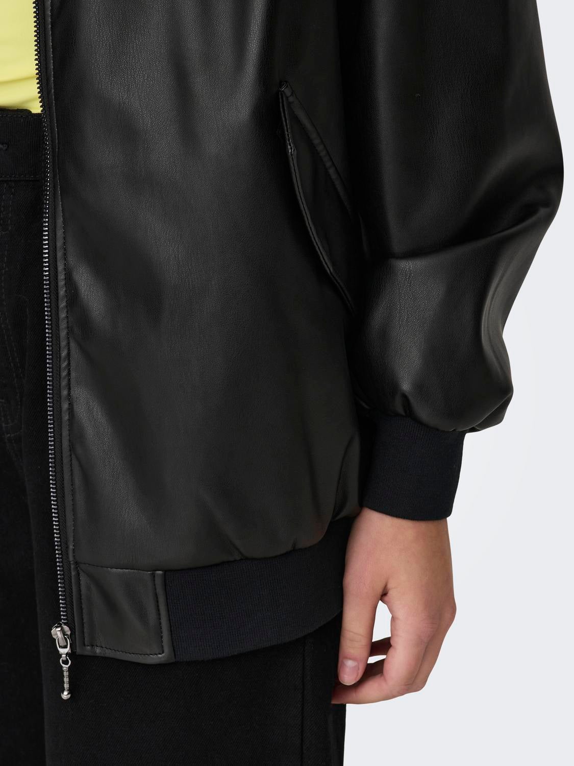 ONLINA Kunstlederjacke Black