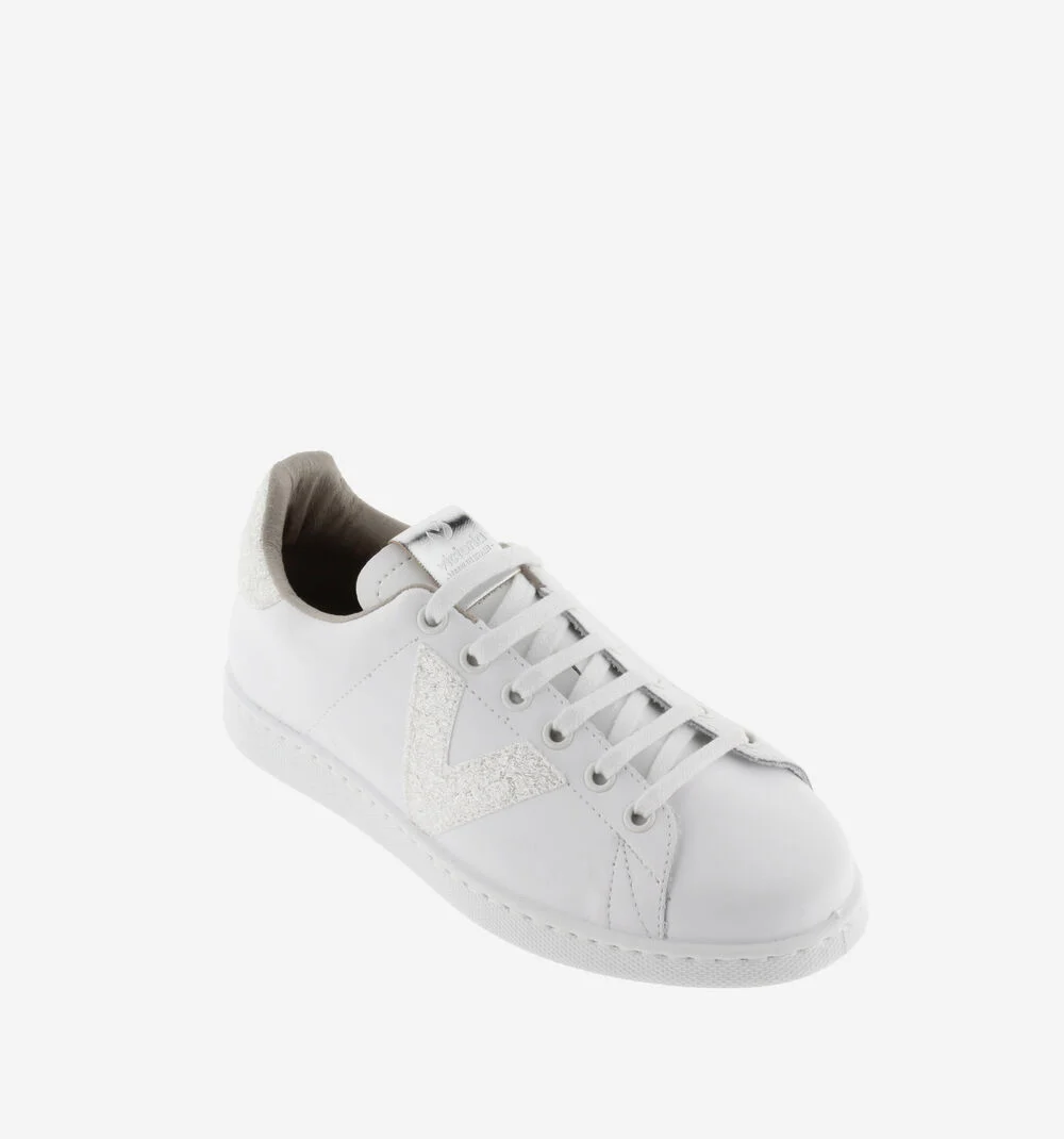 TENIS CUIR & COPEAUX GLITTER Baskets blanches en cuir et détails glitter BLANCO