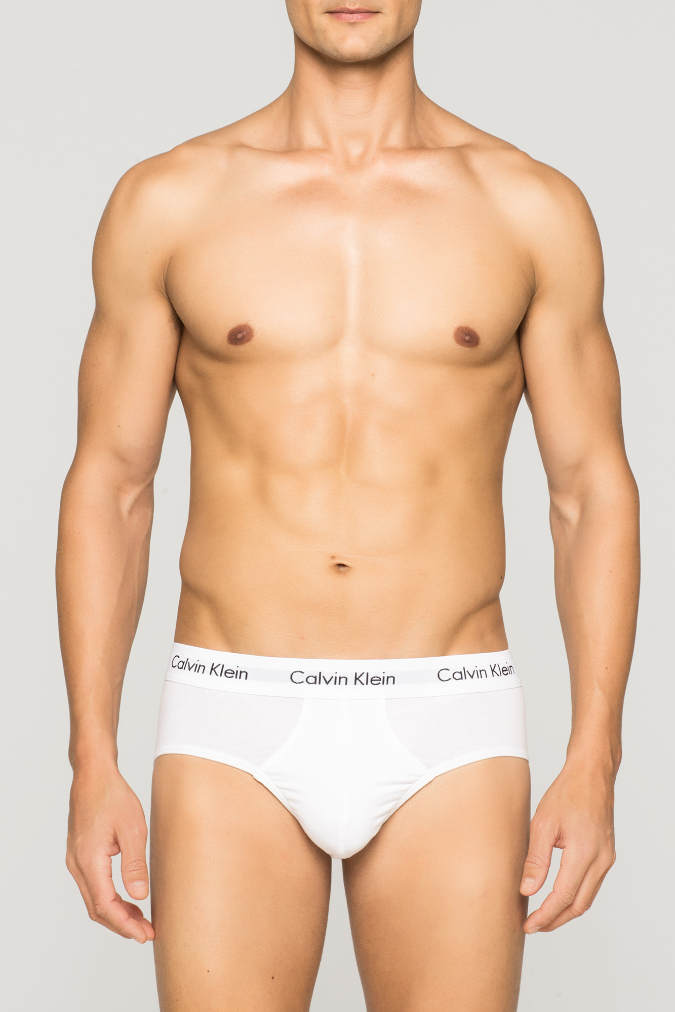 Cuecas Calvin Klein de algodão, pacote com 3 unidades e cós elástico.