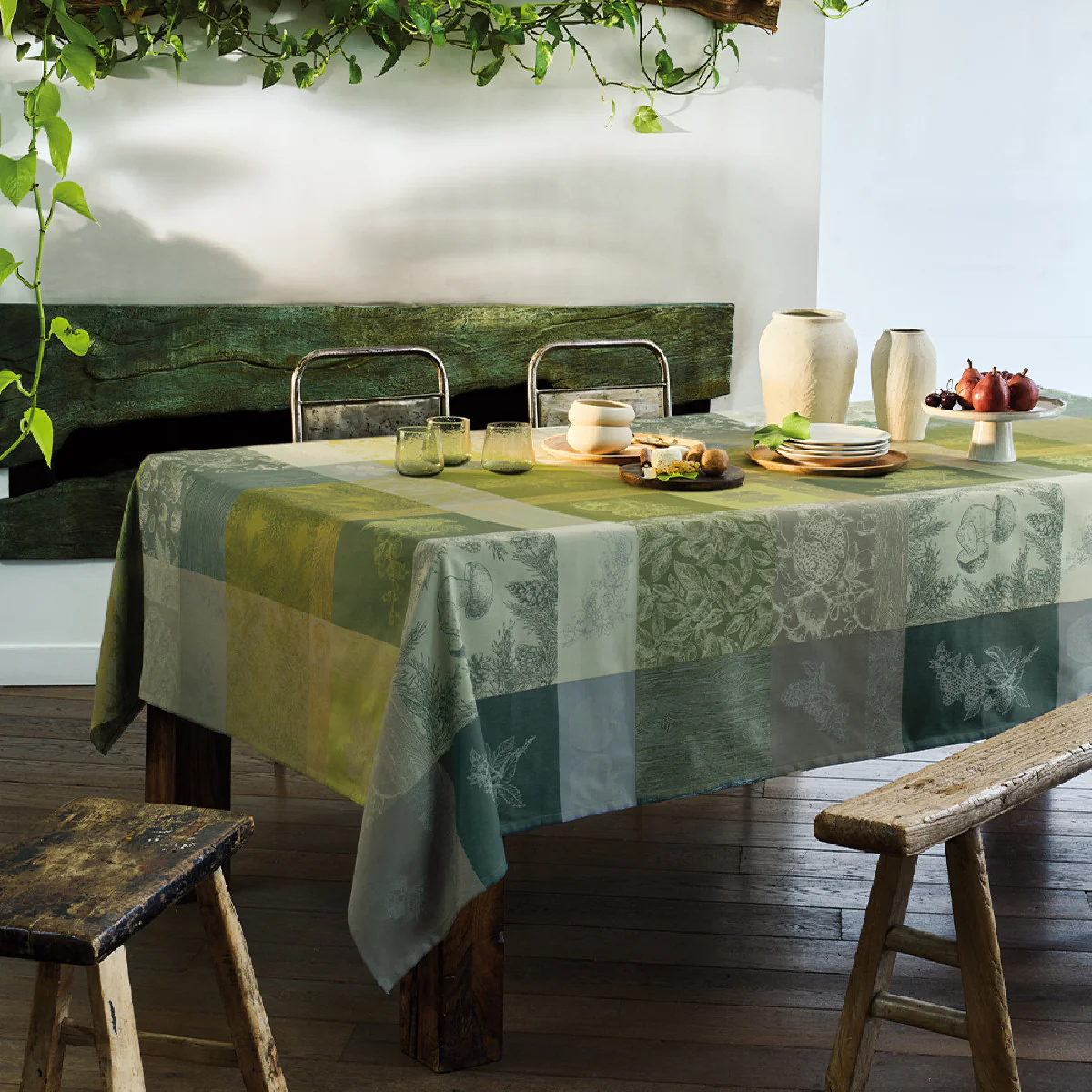 Nappe enduit imperméable pur coton vert 175x175 Garnier Thiebaut