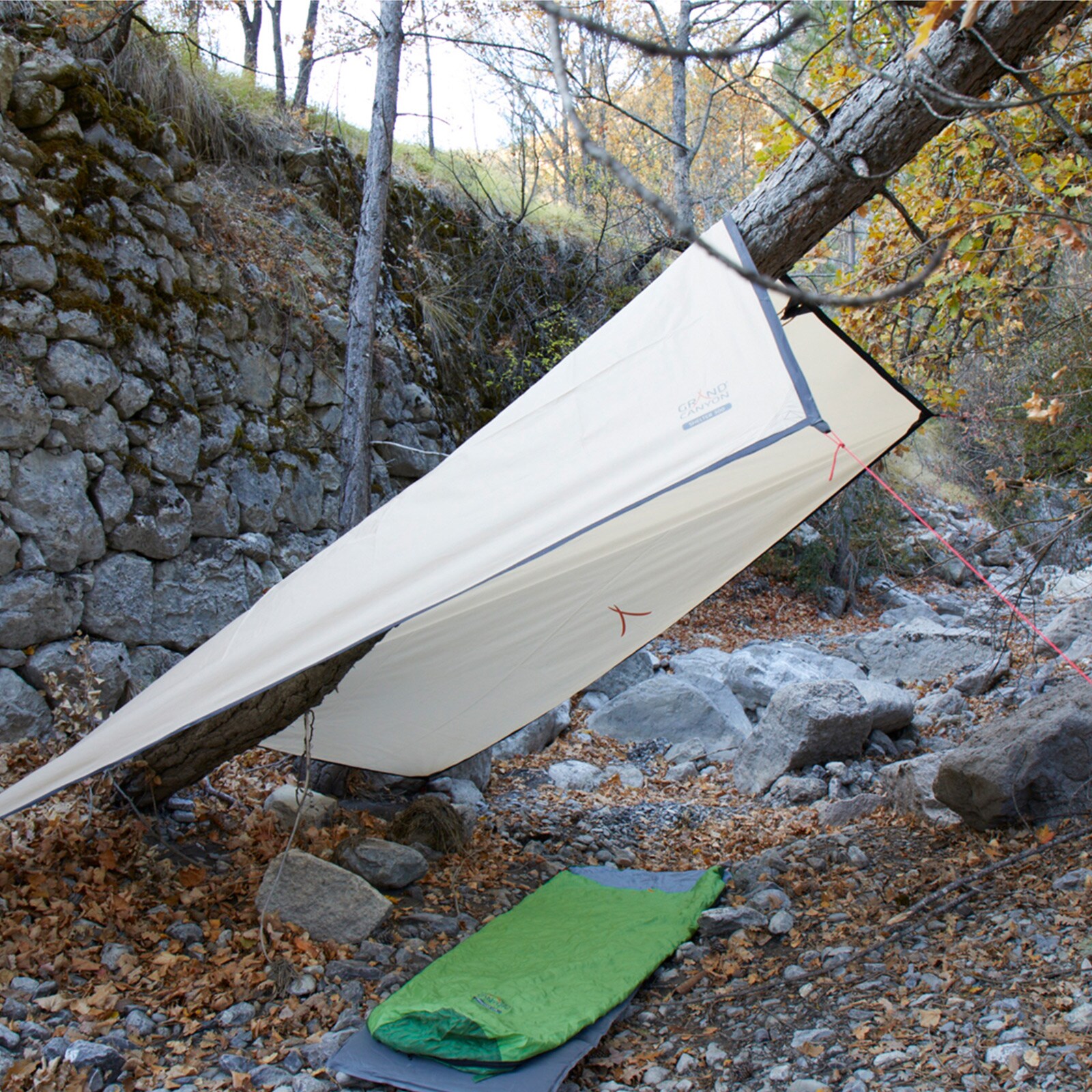 GRAND CANYON Tarp Zuni 4 Sonnensegel Camping Vor Zelt Plane UV50 Wasserdicht 4x4 Farbe: Capulet Olive