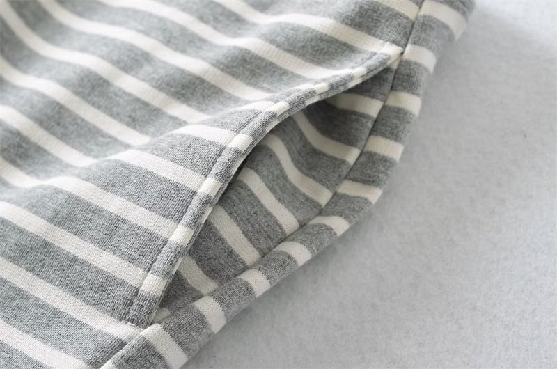 Larlige - Gestreepte joggingbroek met lage taille en wijde pijpen