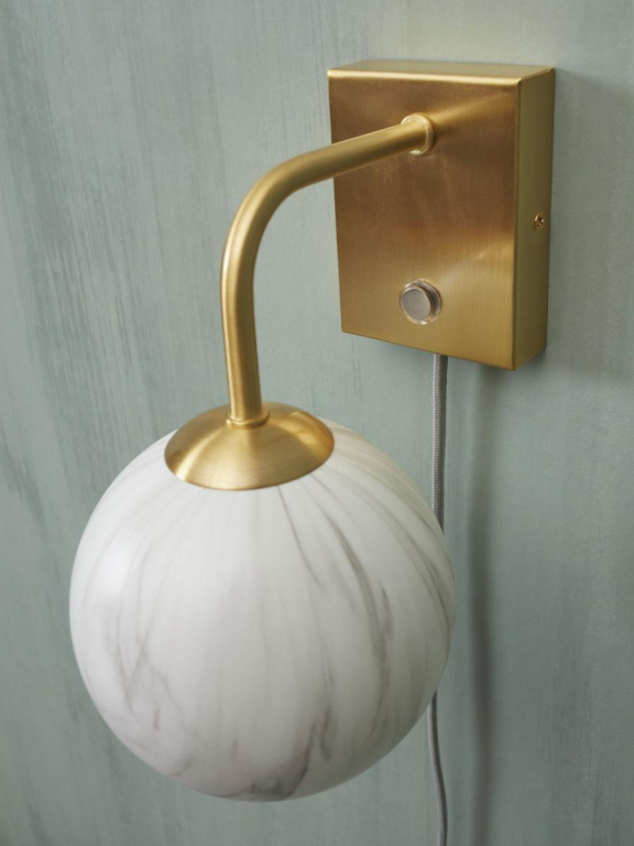 It's about Romi Carrara wandlamp zwart