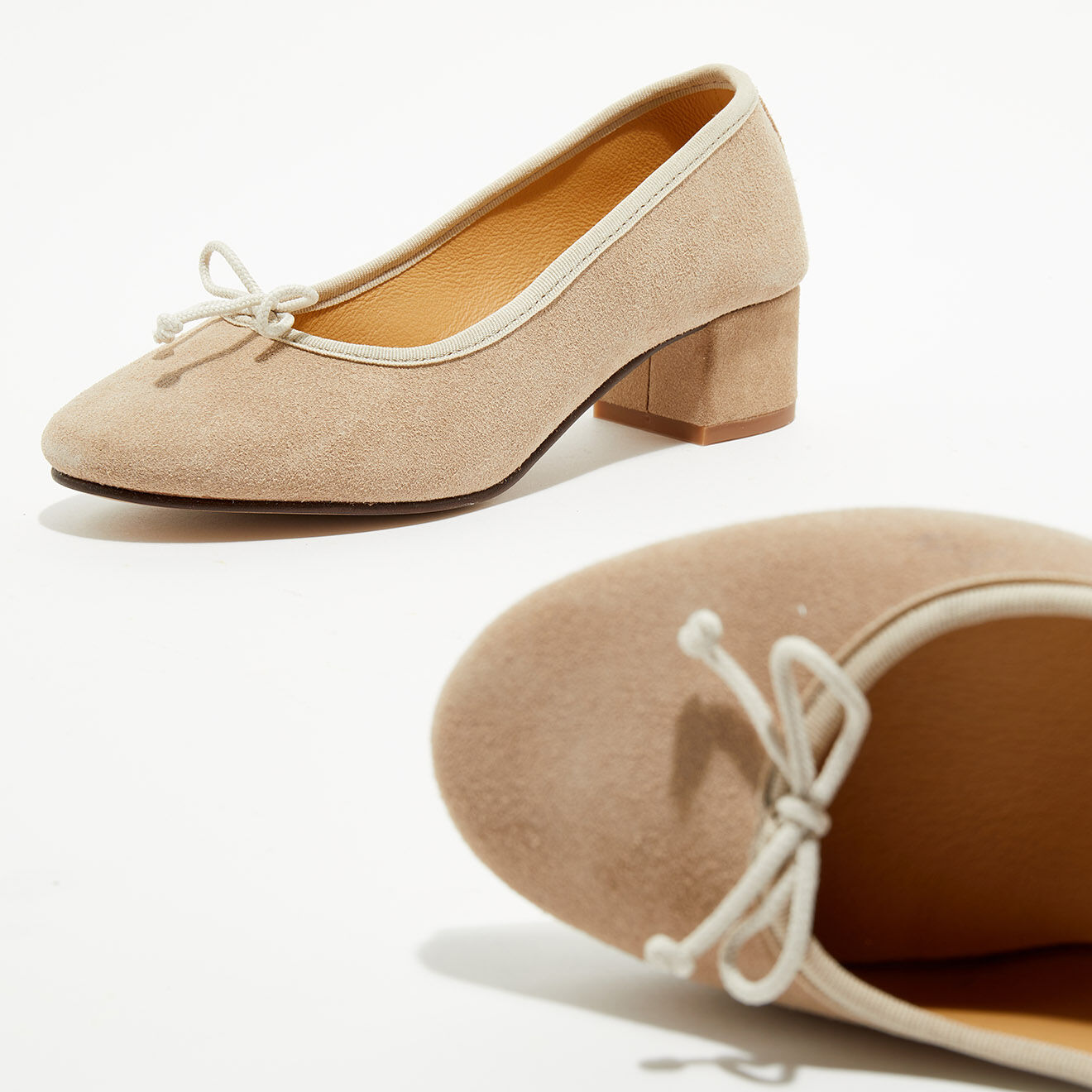 Quartier Latin Ballerines trotters en Velours de Cuir Diane beiges - Talon 4 cm