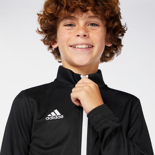 Entrada adidas 22