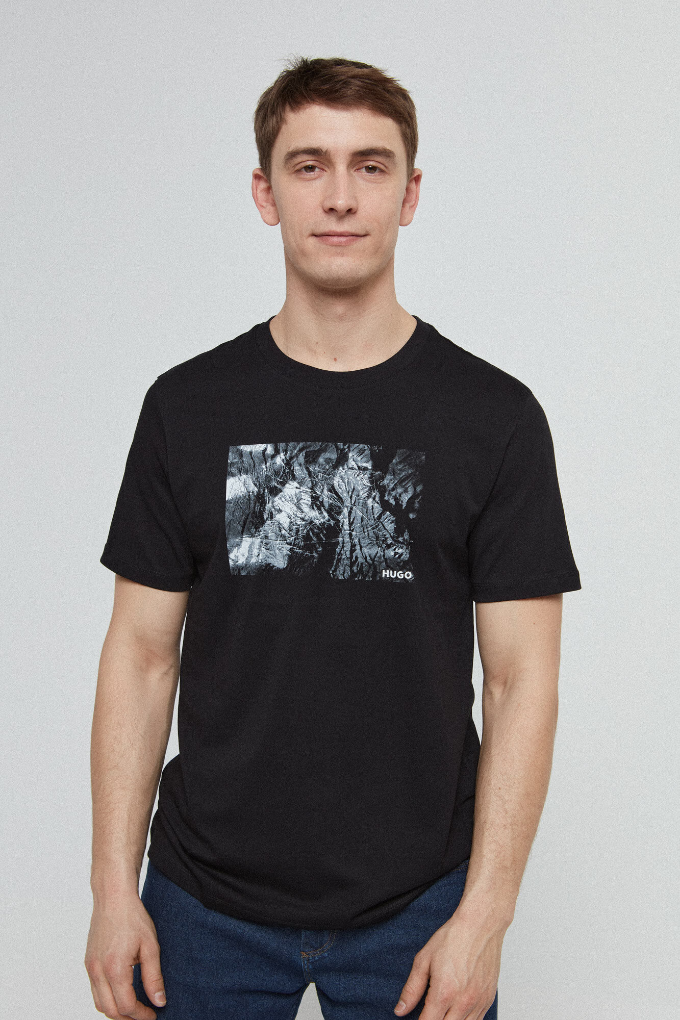Camiseta de gola redonda - preta