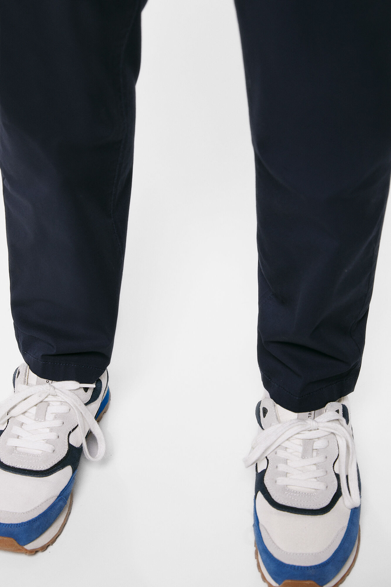 Calça chino clara - azul escuro
