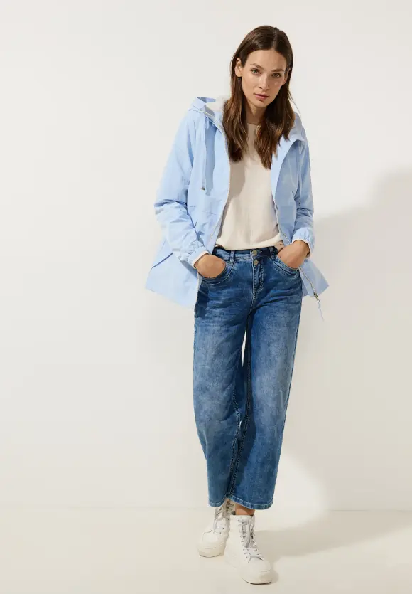 Moderner Windbreaker - happy blue