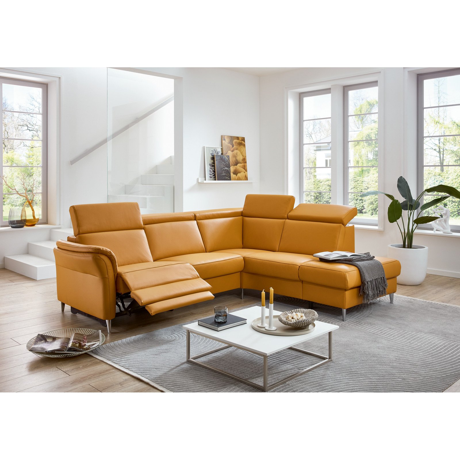 Ecksofa Trier Leder Torro curry, Anstellhocker rechts, mit Funktionen