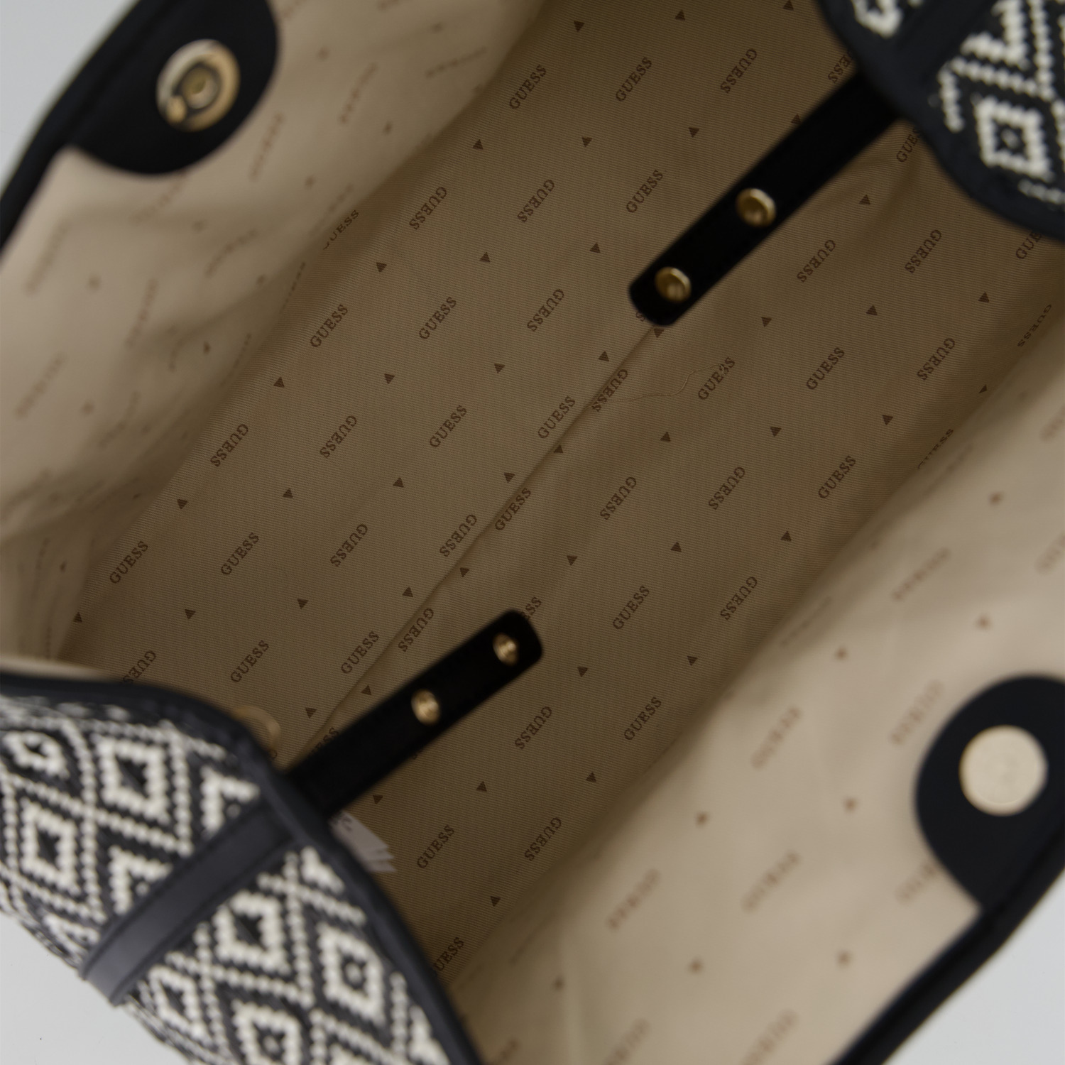 GUESS VIKKY II LARGE TOTE