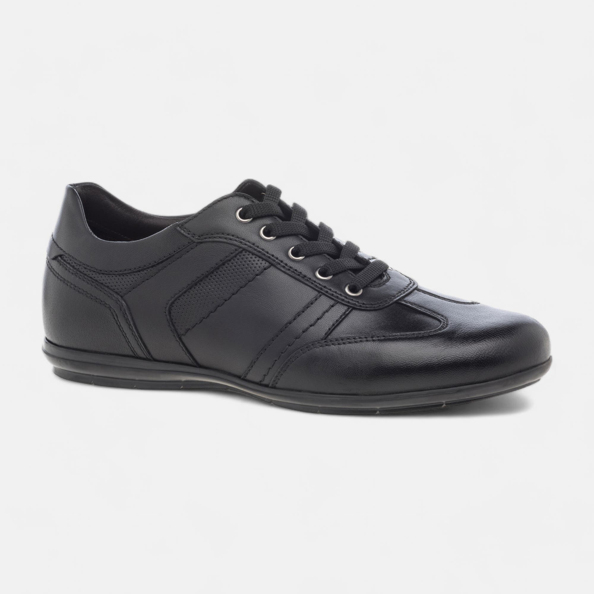 Baskets basses Homme en cuir noir