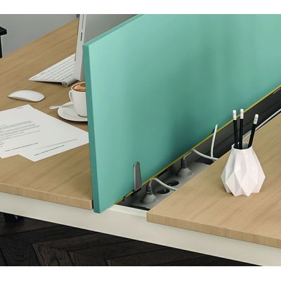 Goulotte réceptacle de bureau pour cables et prises électriques pour plan L180