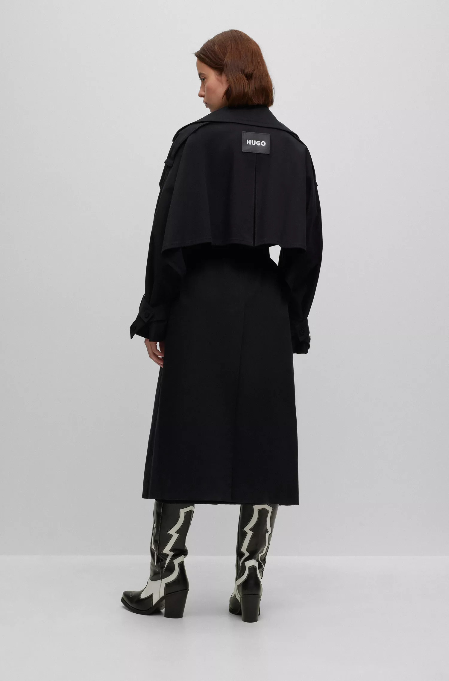 Trench coat HUGO vermelho de abotoamento duplo em algodão elástico.