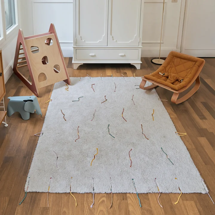 Lorena Canals - Wildflower Spielteppich mit Spielzubehör, 120 x 160 cm, natur / vintage nude / vintage blue