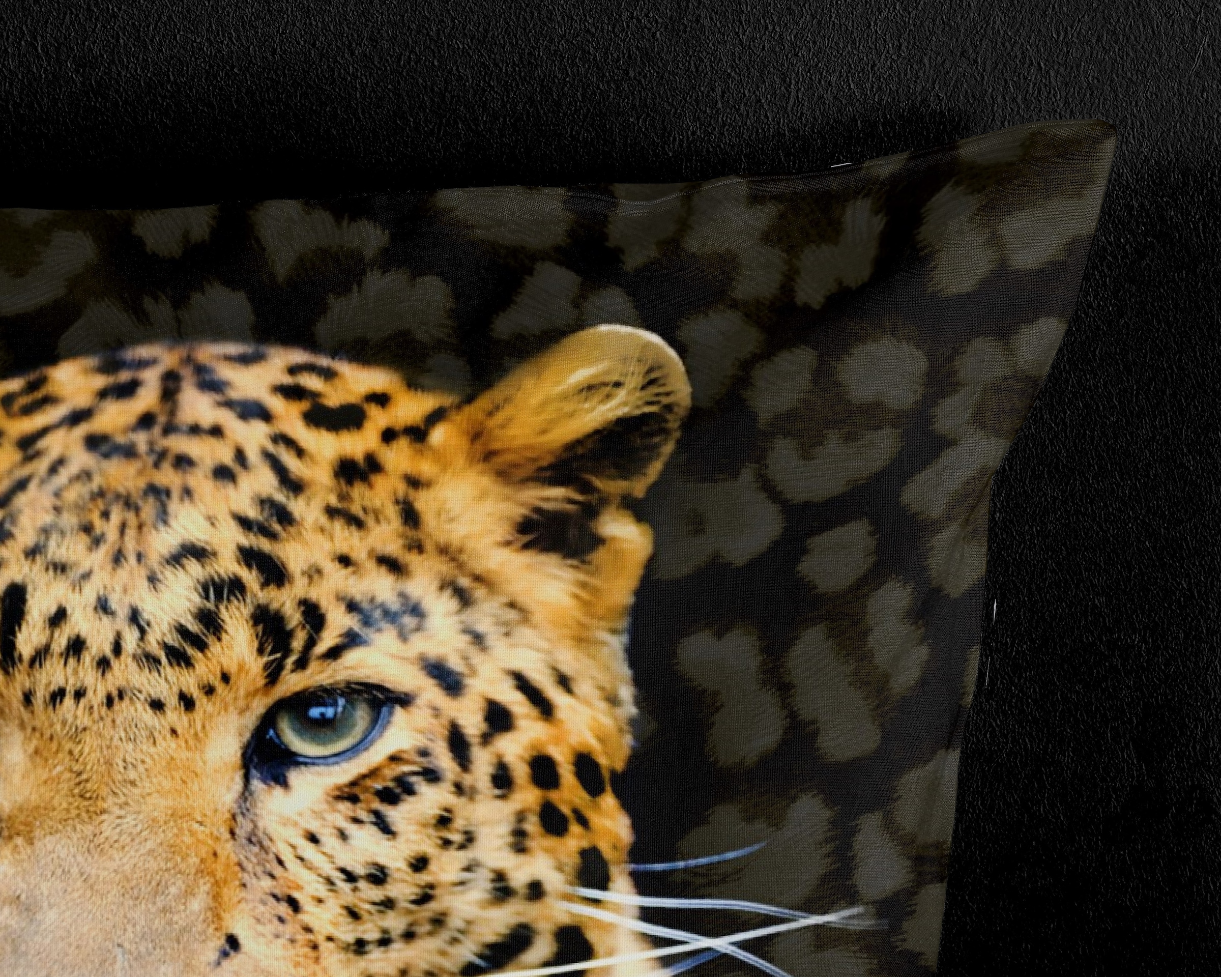 PURE luxury collection Wendebettwäsche »Rayan« 2 Stk. tlg. Mikrofaser, 135x200, Pflegeleicht, Wendeoptik, Leopard, Schwarz