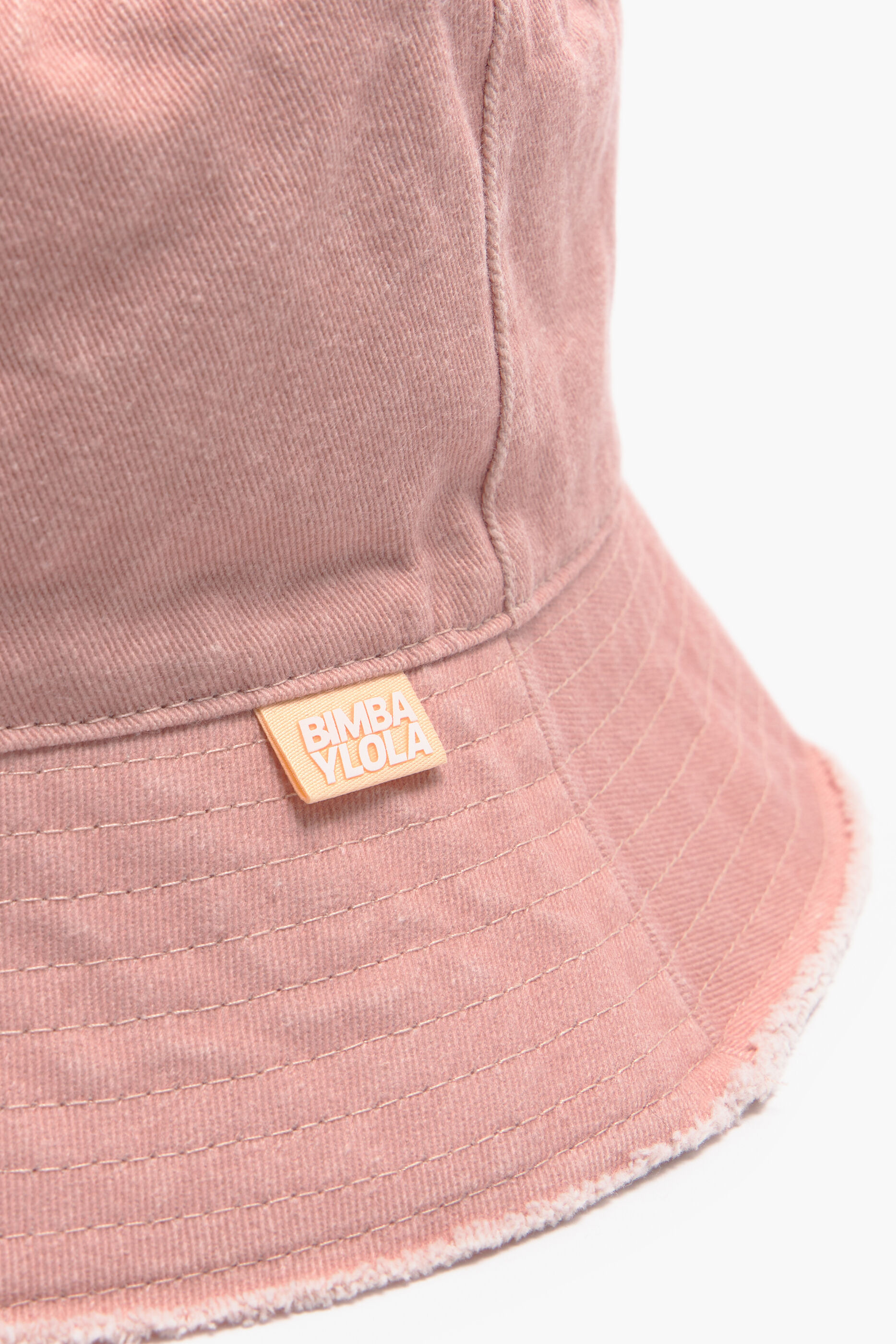 chapéu de pescador rosa desbotado