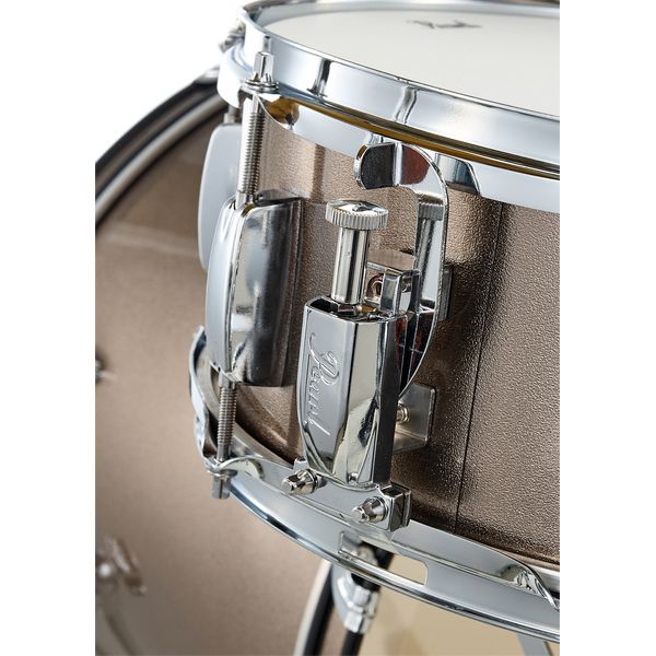 Pearl Roadshow 20