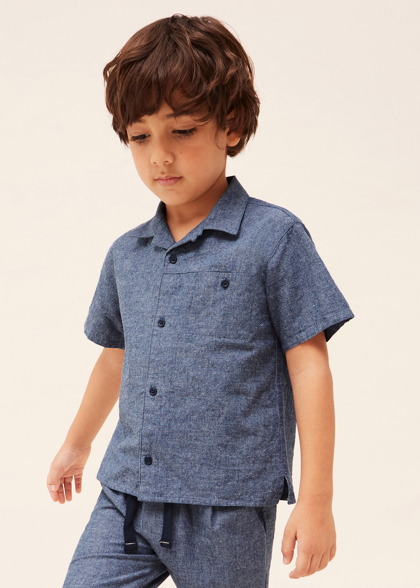 Camisa de linho de manga curta com gola de lapela para meninos