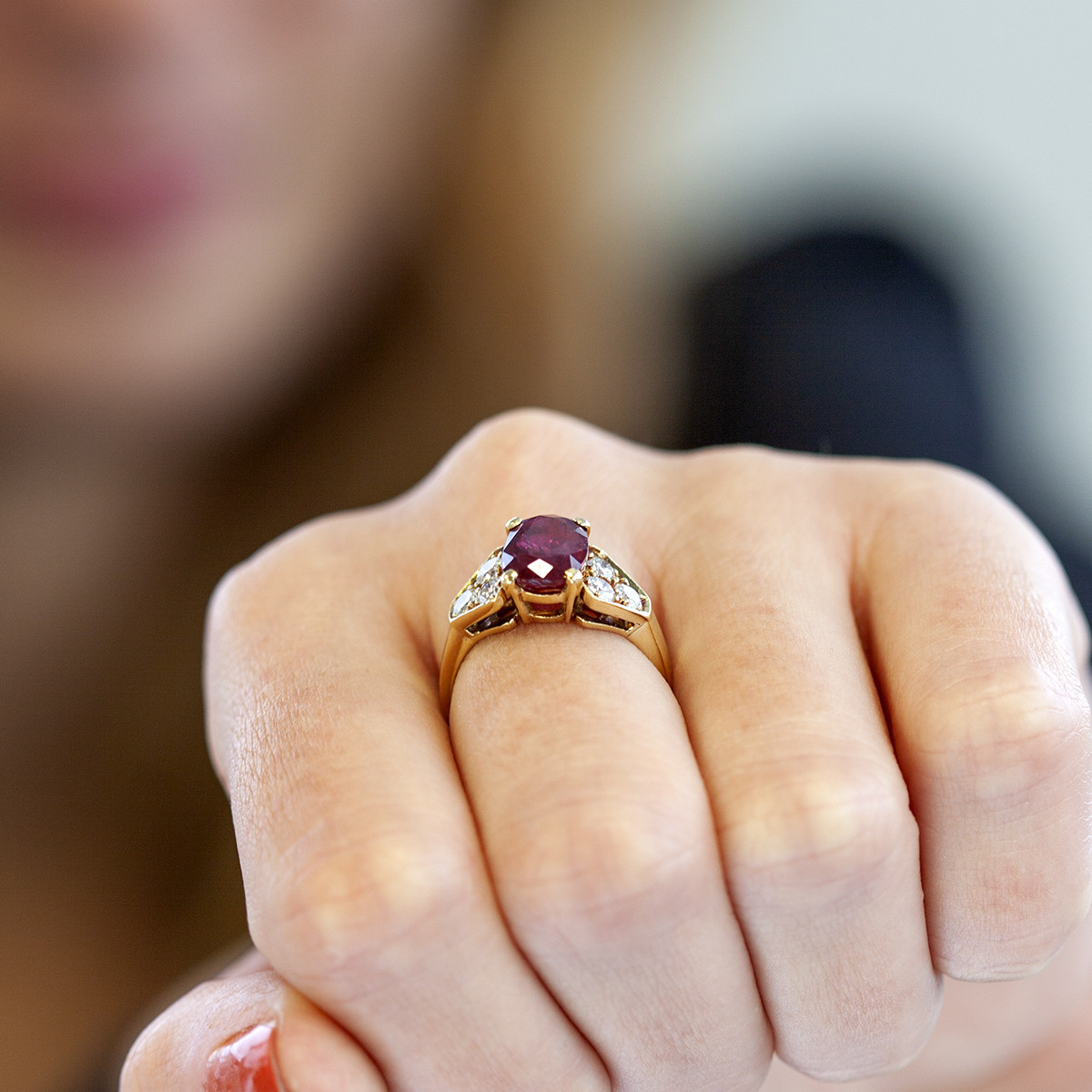 Bague d'occasion or jaune rubis diamants
