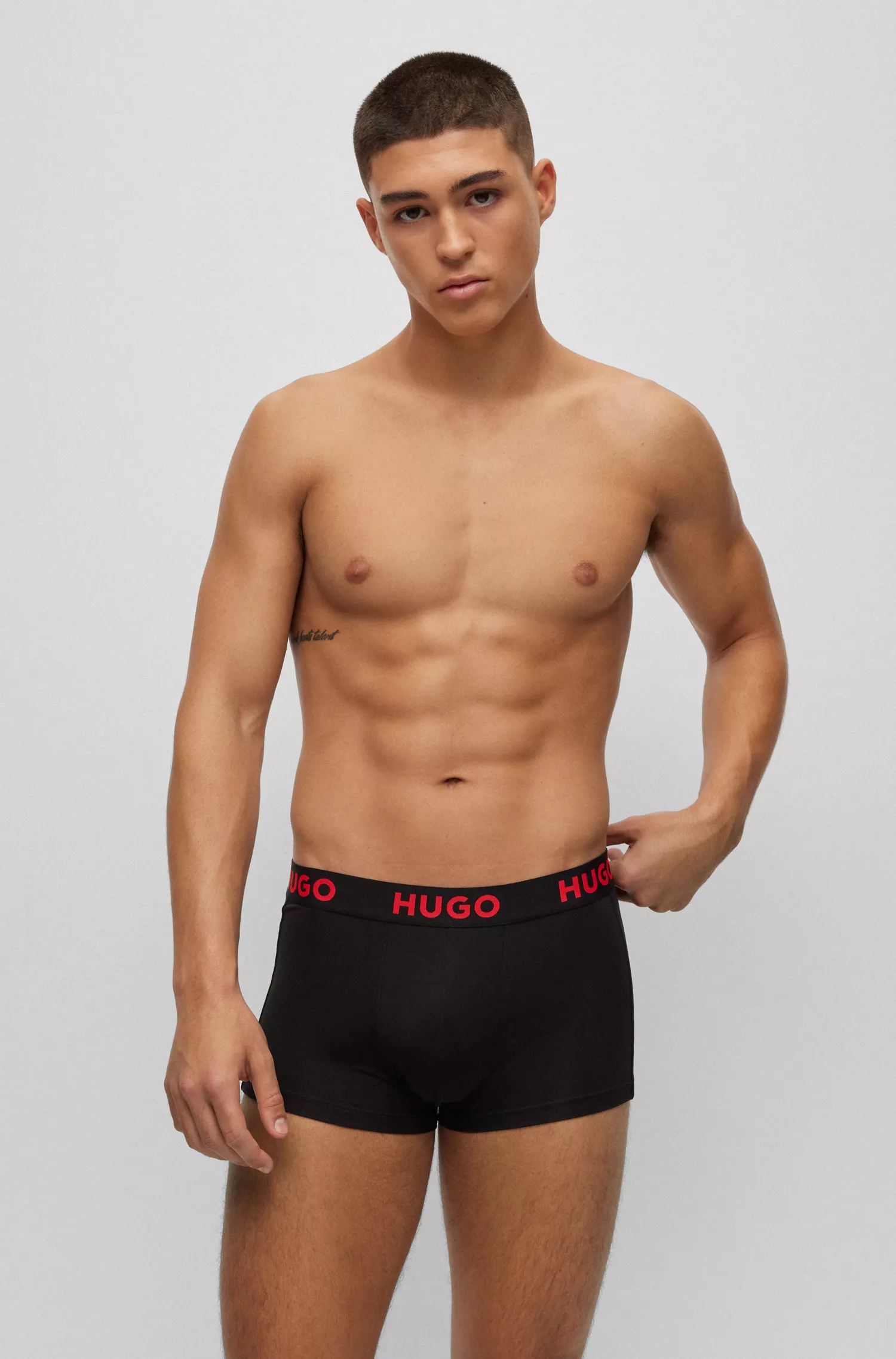 HUGO Vermelho - Pacote com três cuecas boxer de malha elástica com cós com o logotipo.