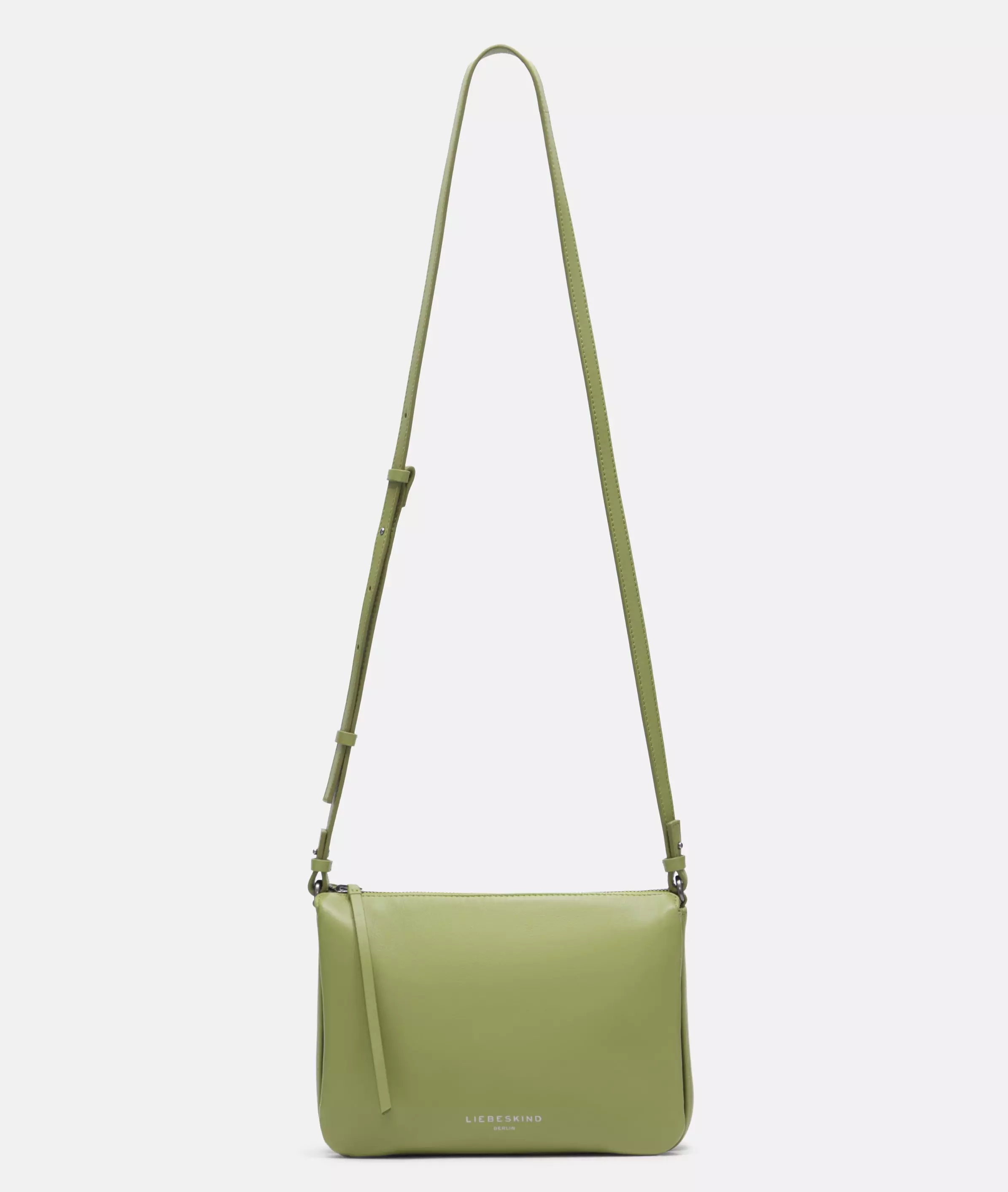 Crossbody Spacious crossbody bag made from soft sheepskin