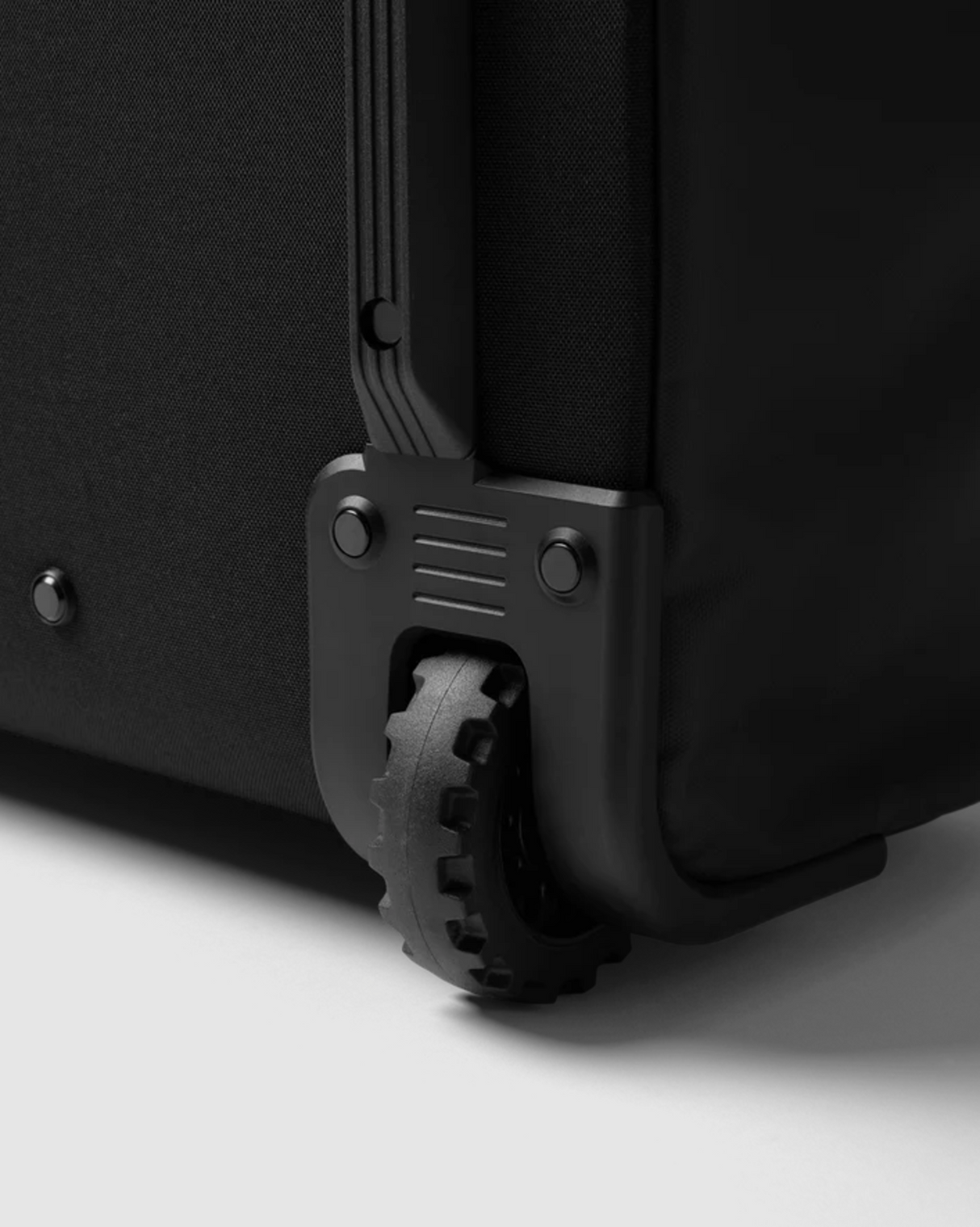 Db<br>Hugger Roller Bag 60L