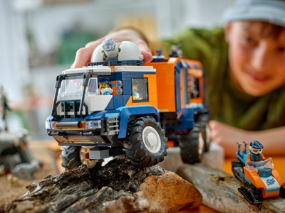 LEGO Laboratoriumtruck op de Noordpool (60471)