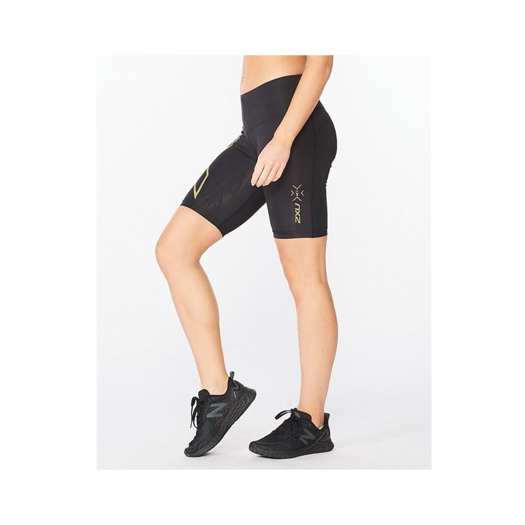 2XU Light Speed Mid-Rise Compression ShortsWomen