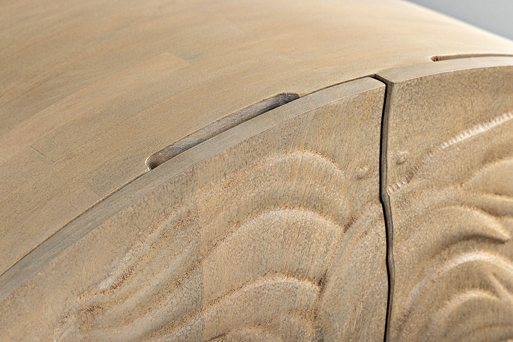 Massives Highboard LION 140cm weiß Mangoholz Metall 3D Schnitzereien Kunstwerk