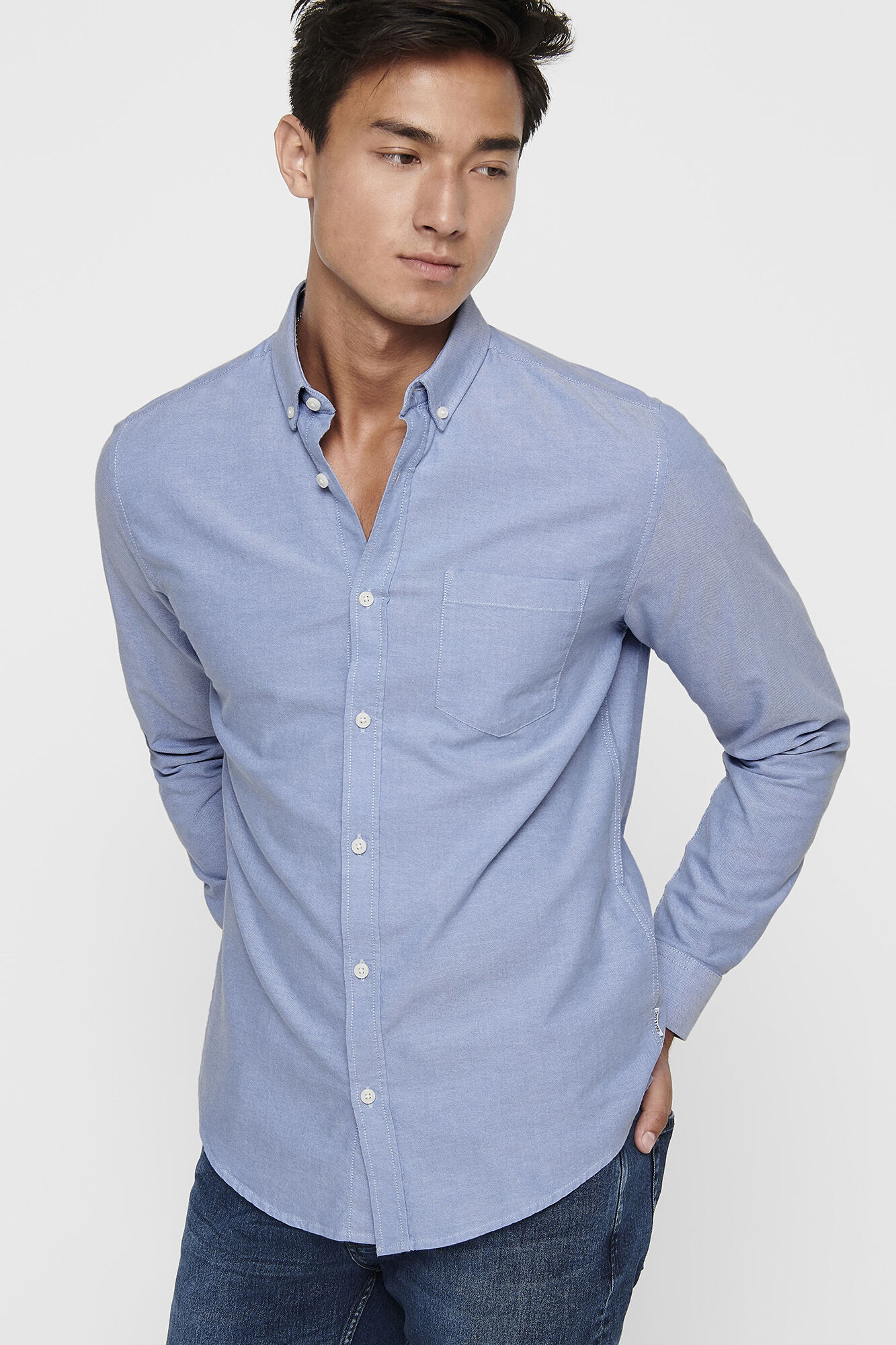 Camisa Oxford de manga comprida com bolso