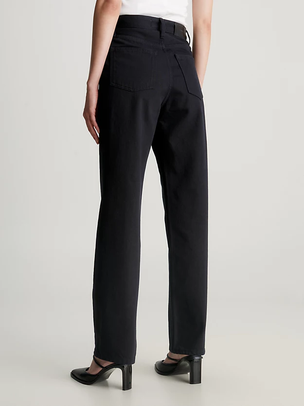 Calça jeans reta de cintura alta