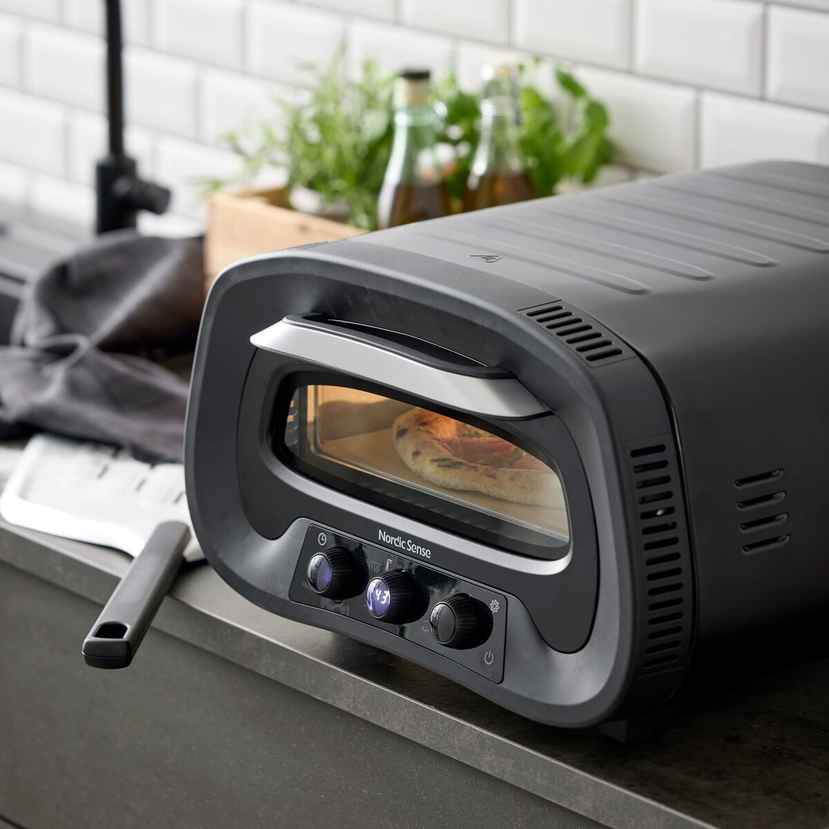 Pizzaovn elektrisk 1700 watt, svart