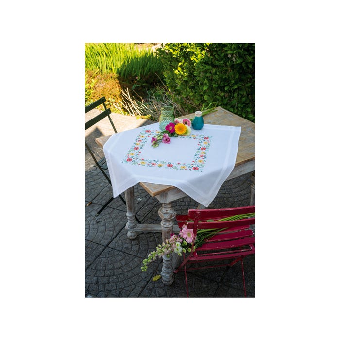 Vervaco-Borduurpakket tafelkleed frisse bloempjes