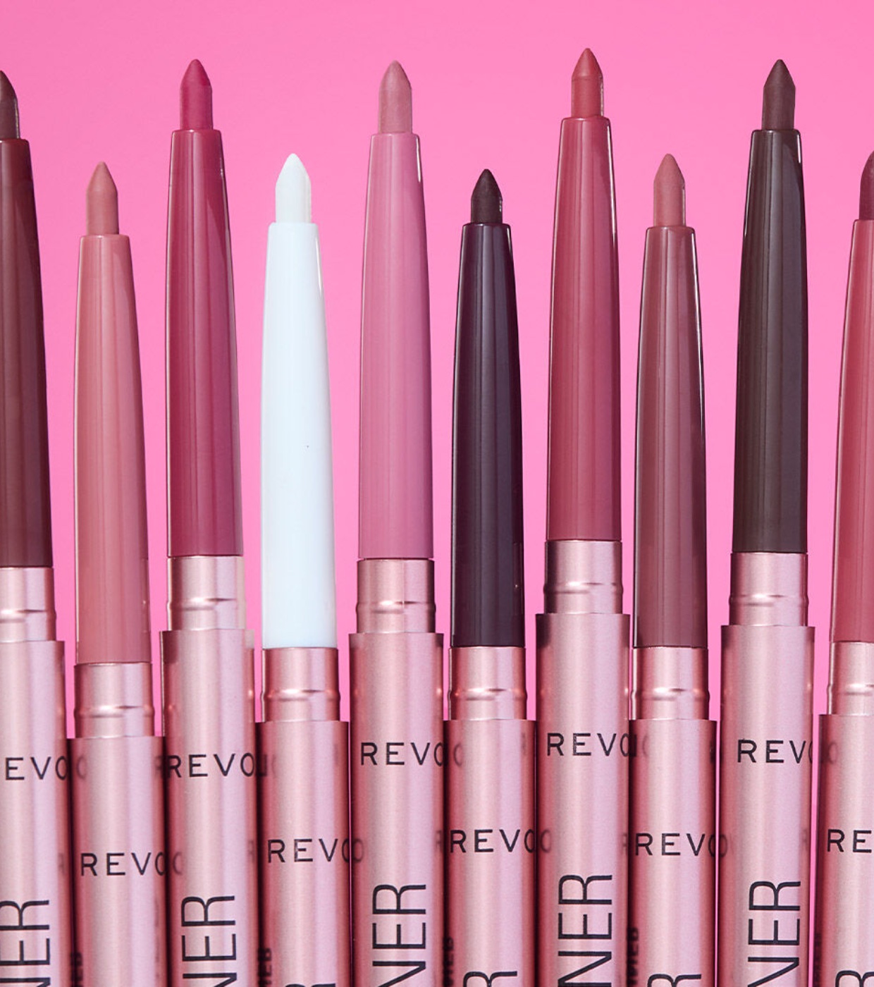 Revolution - Delineador labial Pout Liner - Deepest Mauve
