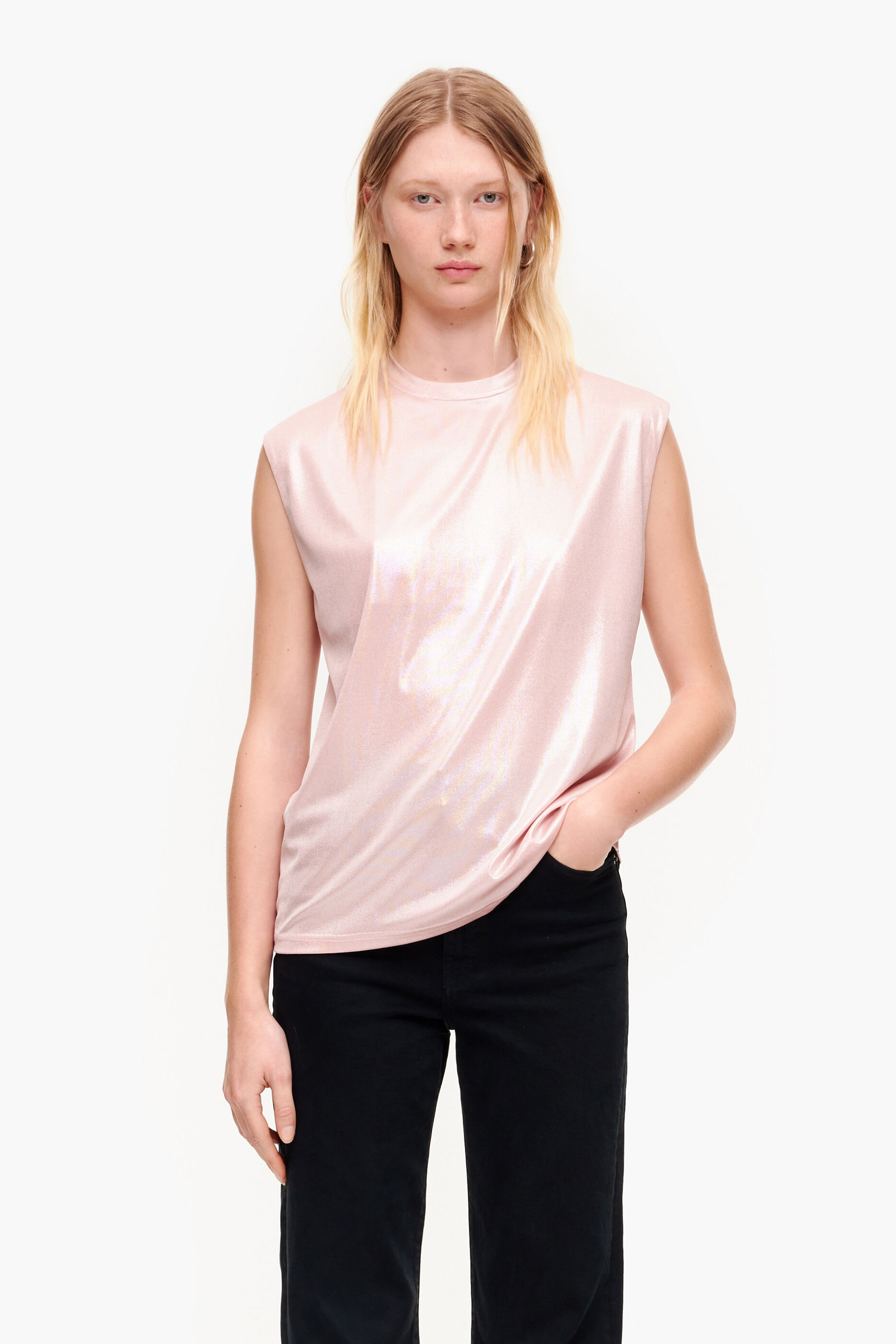 camiseta cropped rosa fluida