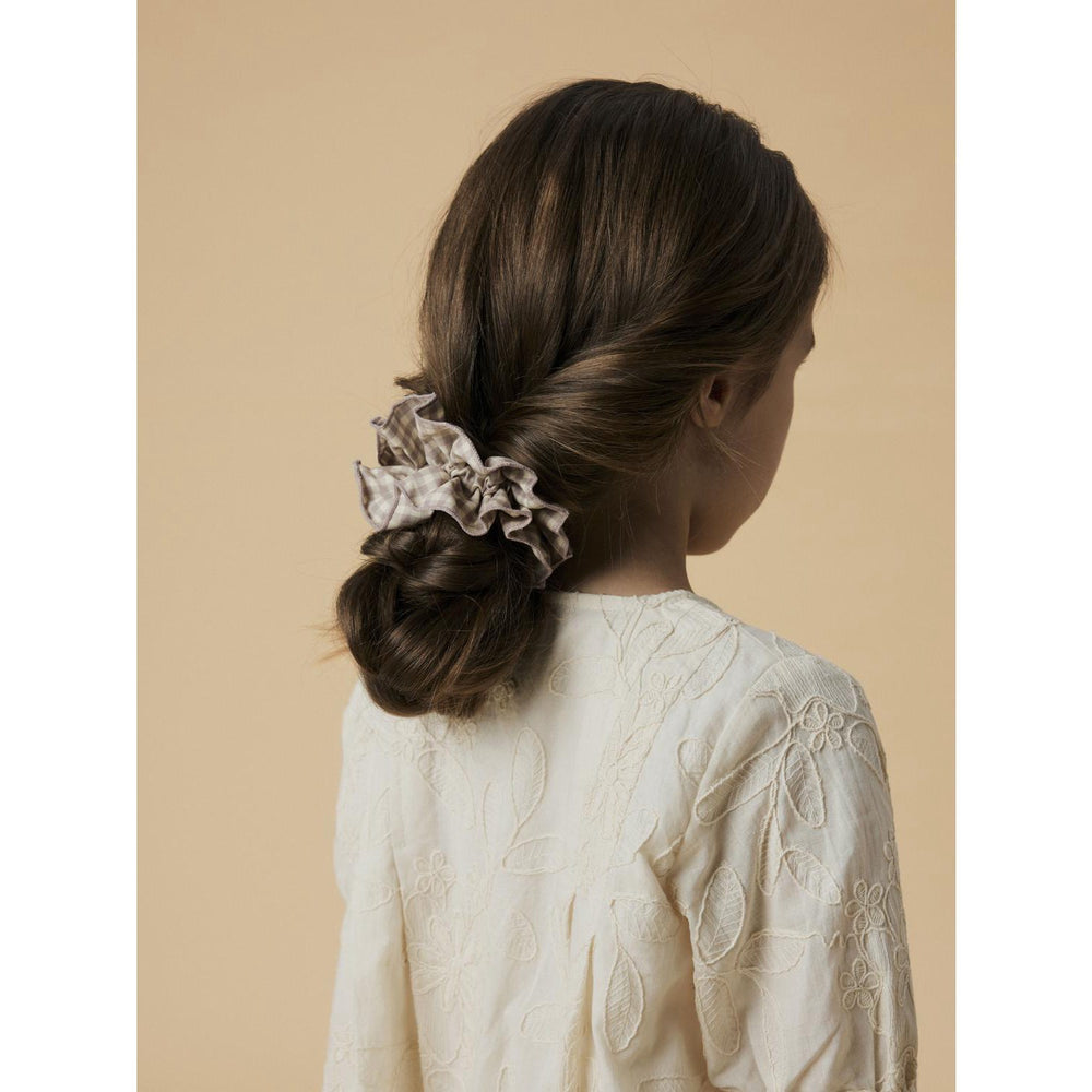 Køb Lil'Atelier Irish Cream Lulu Scrunchie