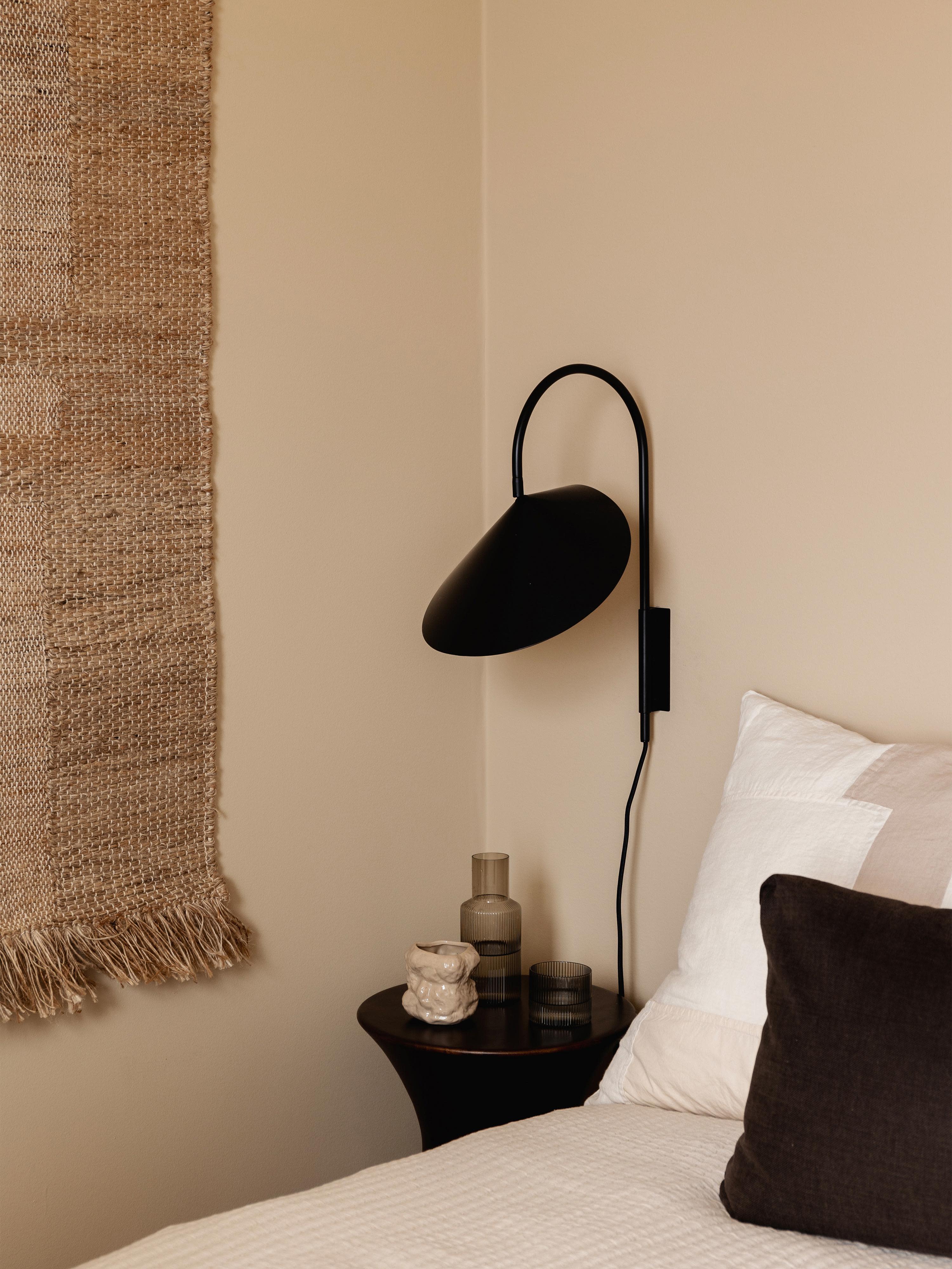 Grote wandlamp Arum met stekker, verstelbaar