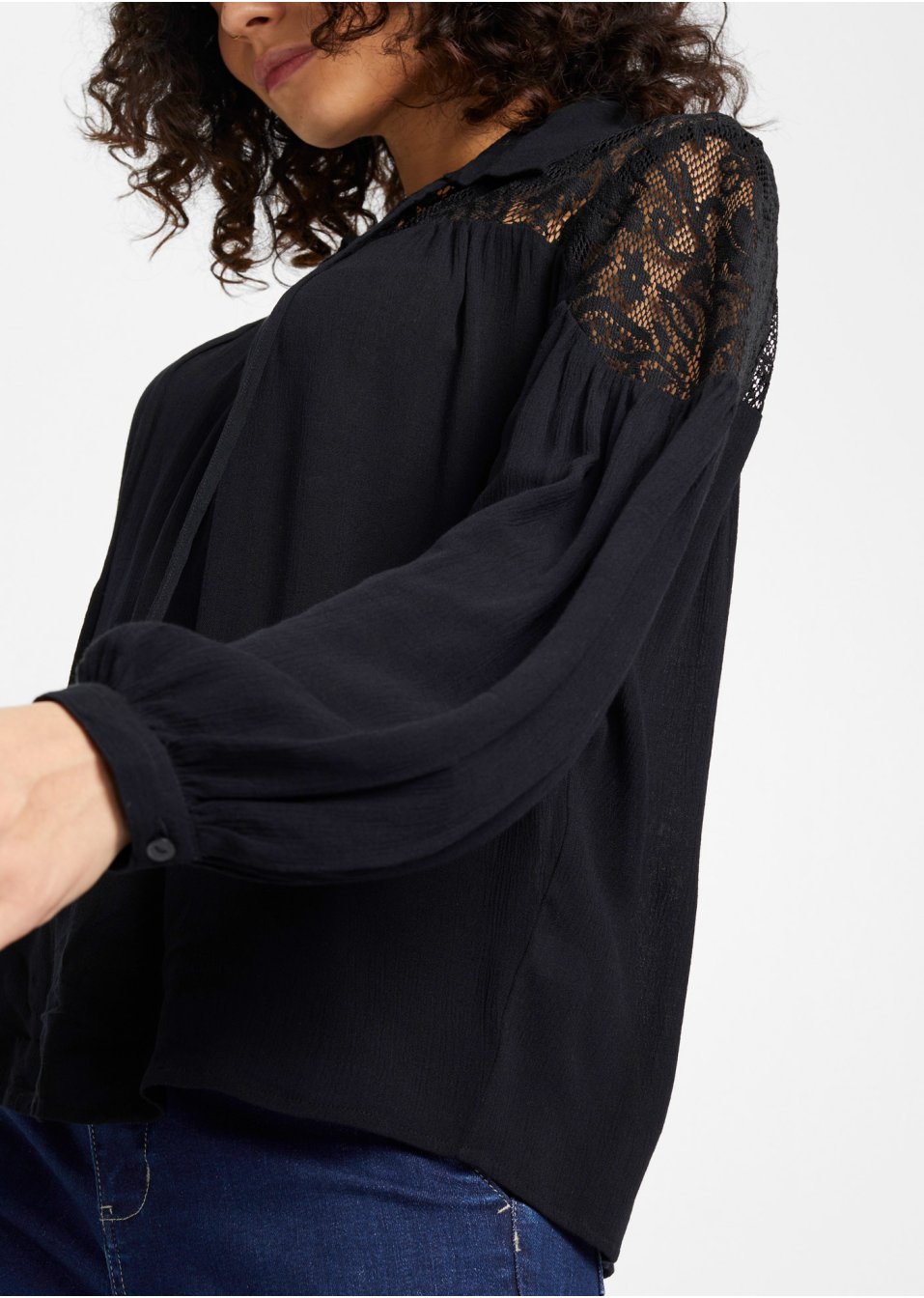 Blouse à dentelle