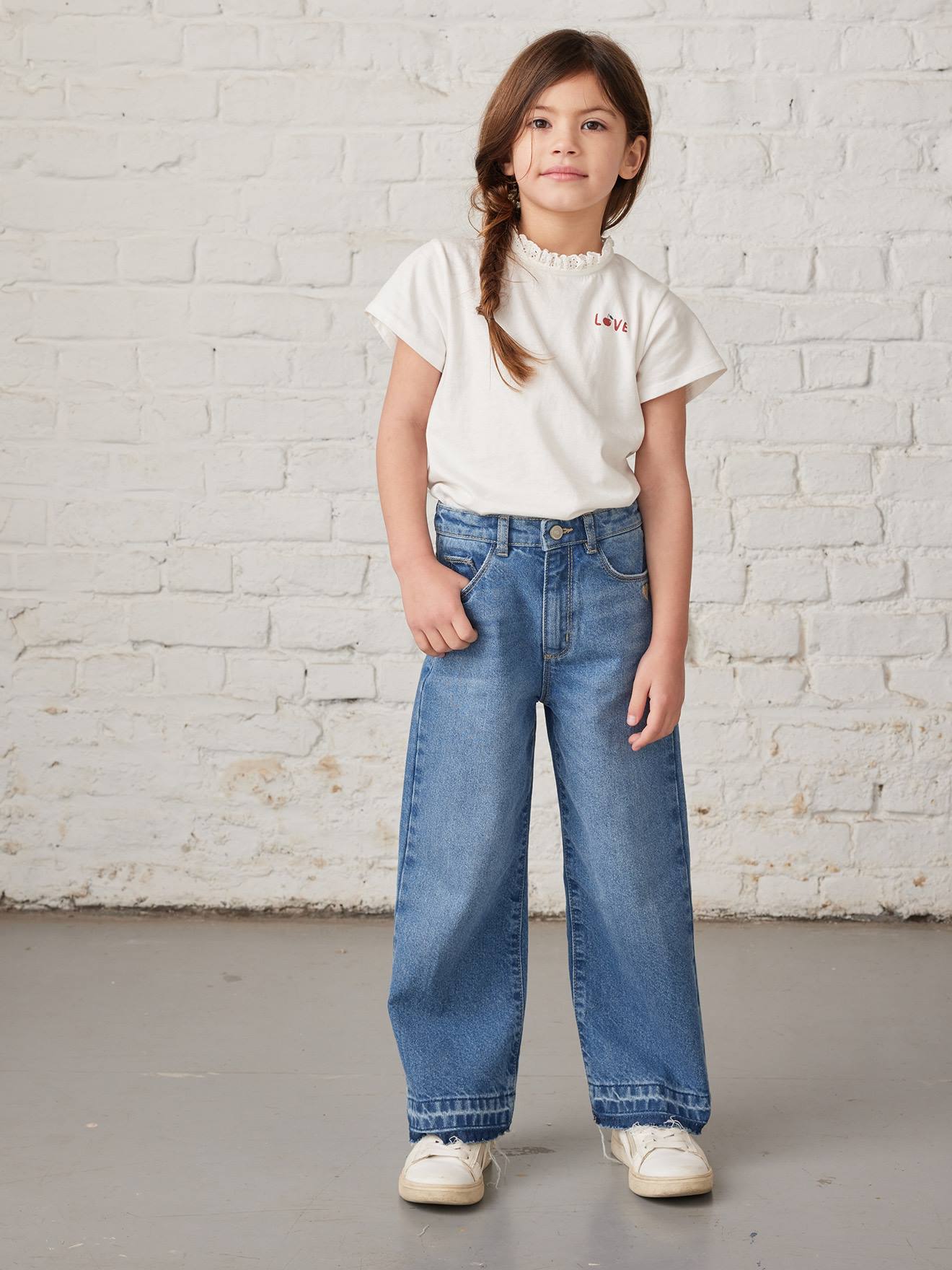 Calça jeans de perna larga com barra desfiada para meninas, jeans azul