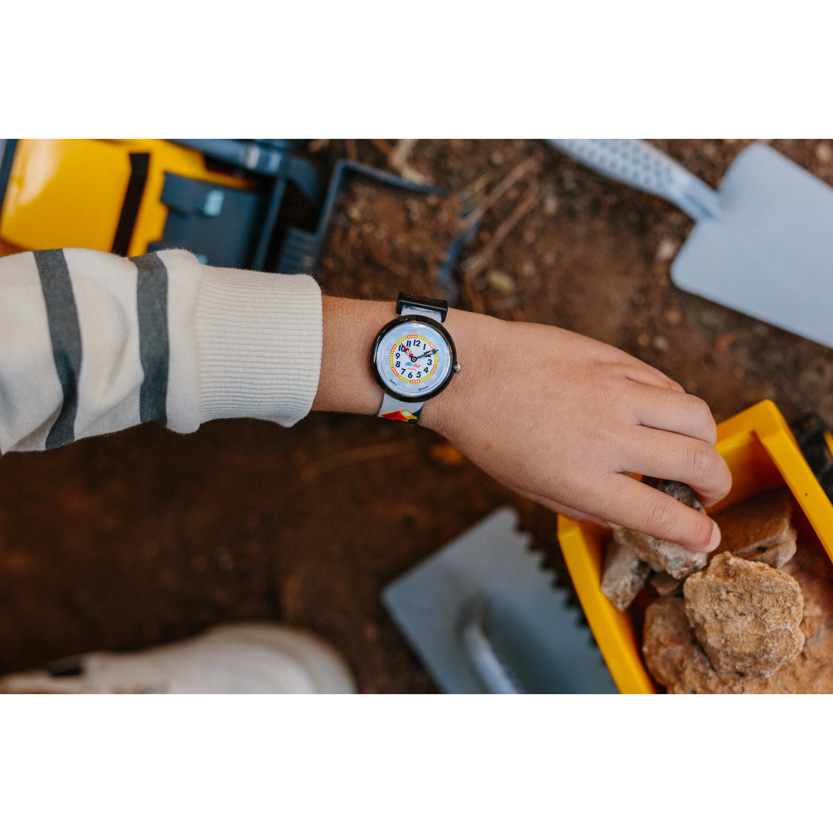Montre FLIK FLAK Future dreams Build it up enfant plastique biosourcé bracelet PET recyclé gris